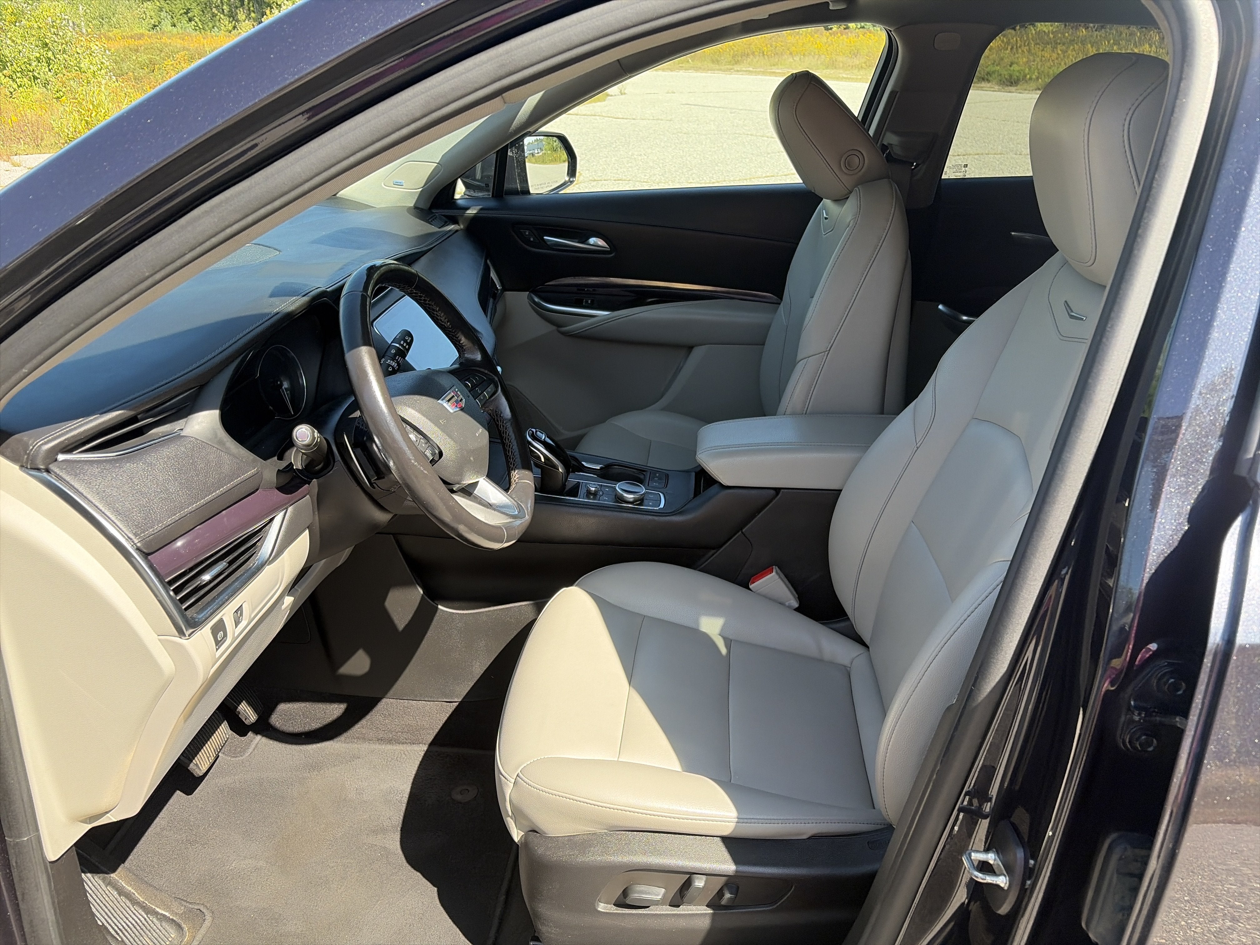 2022 Cadillac XT4 AWD Luxury