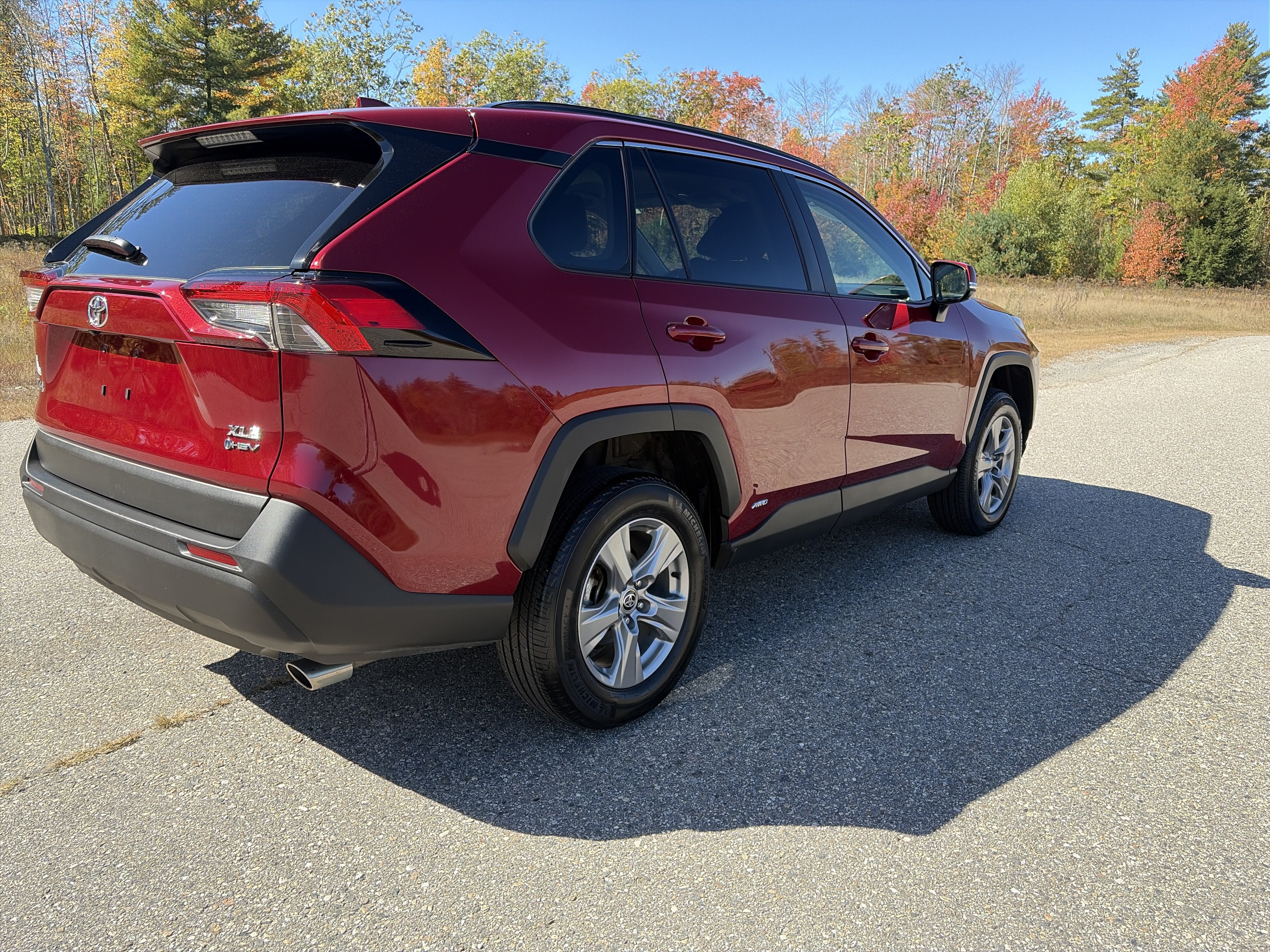 2025 Toyota RAV4 Hybrid XLE