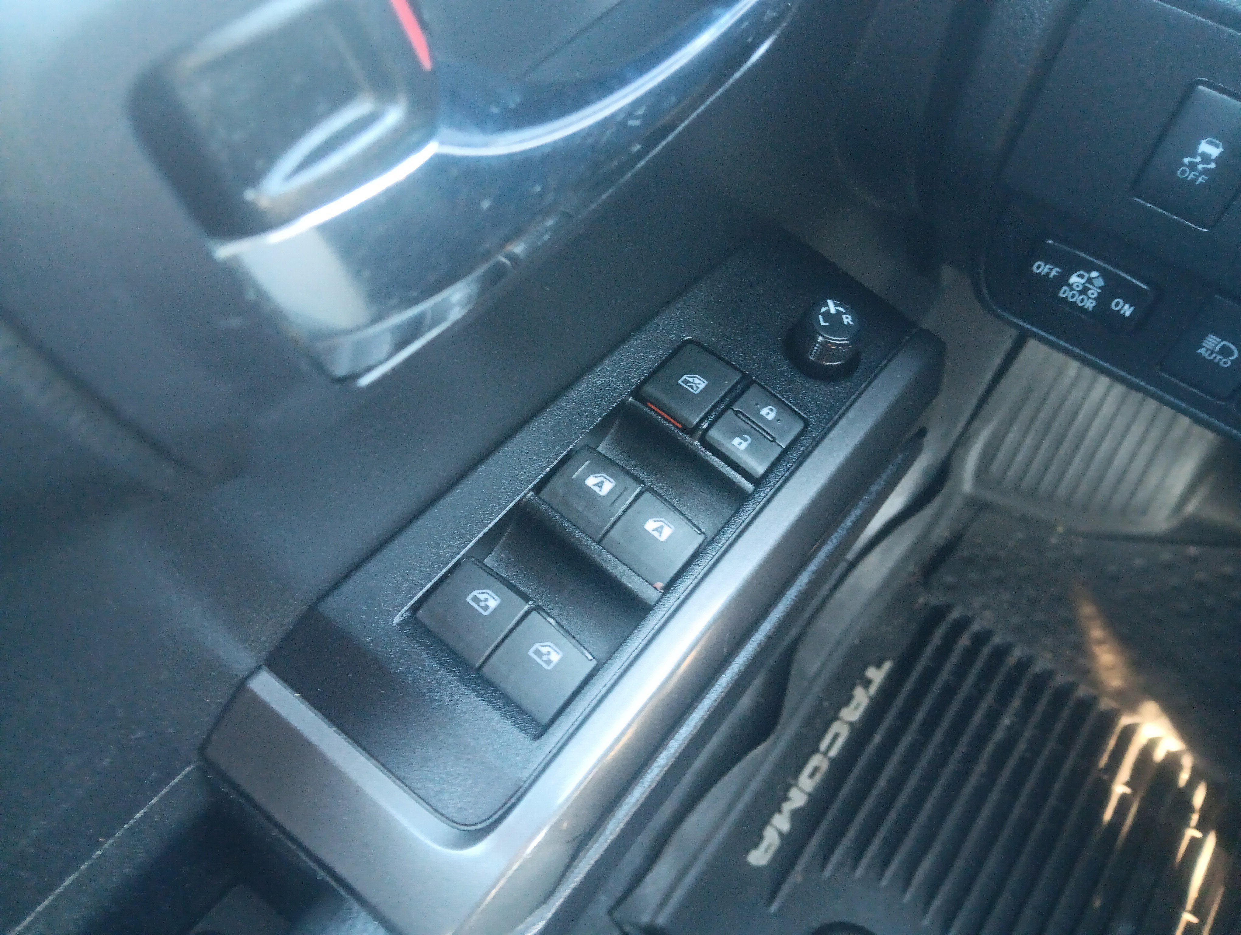 2020 Toyota Tacoma 4WD SR5