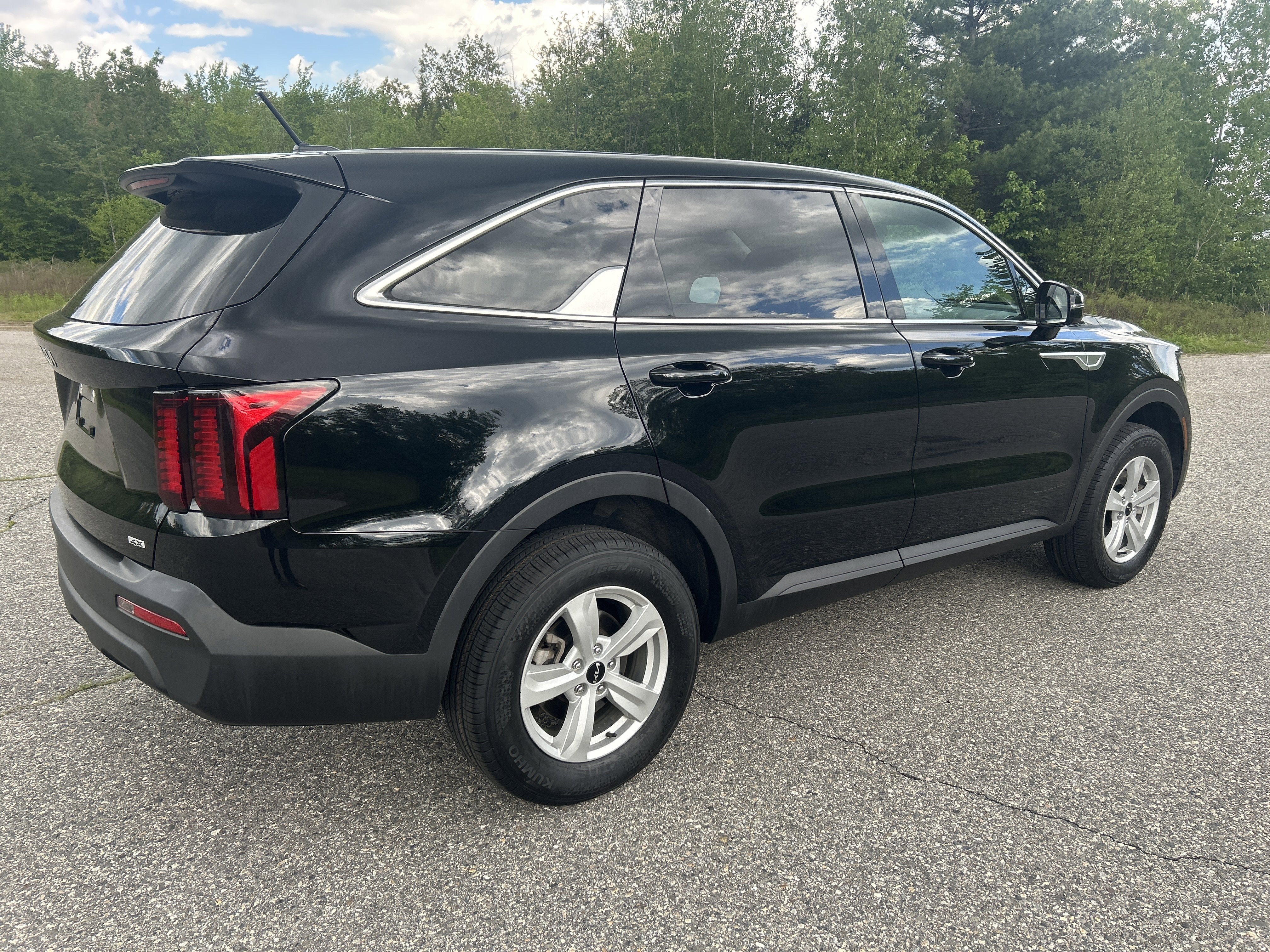 2023 Kia Sorento LX