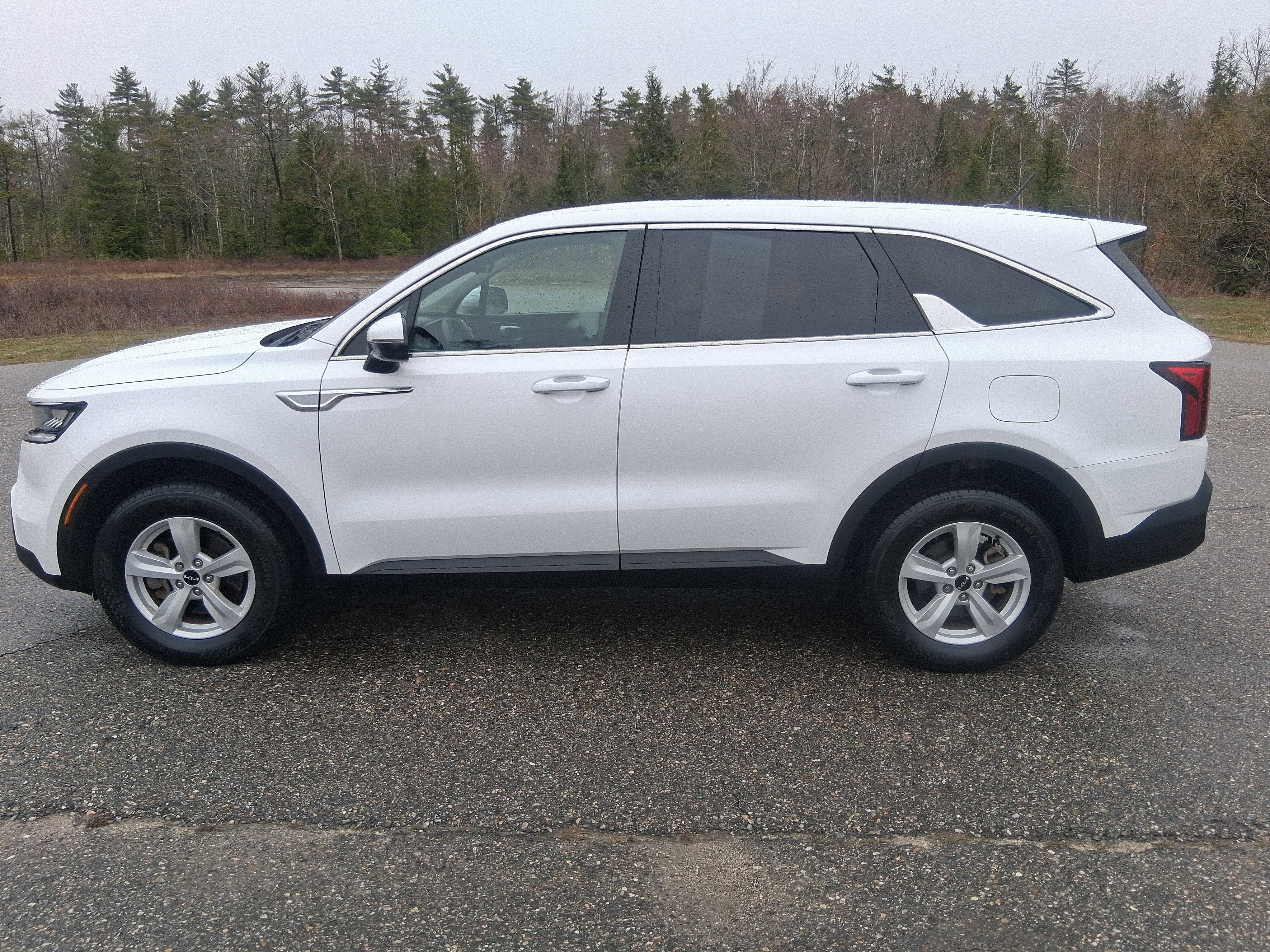 2023 Kia Sorento LX