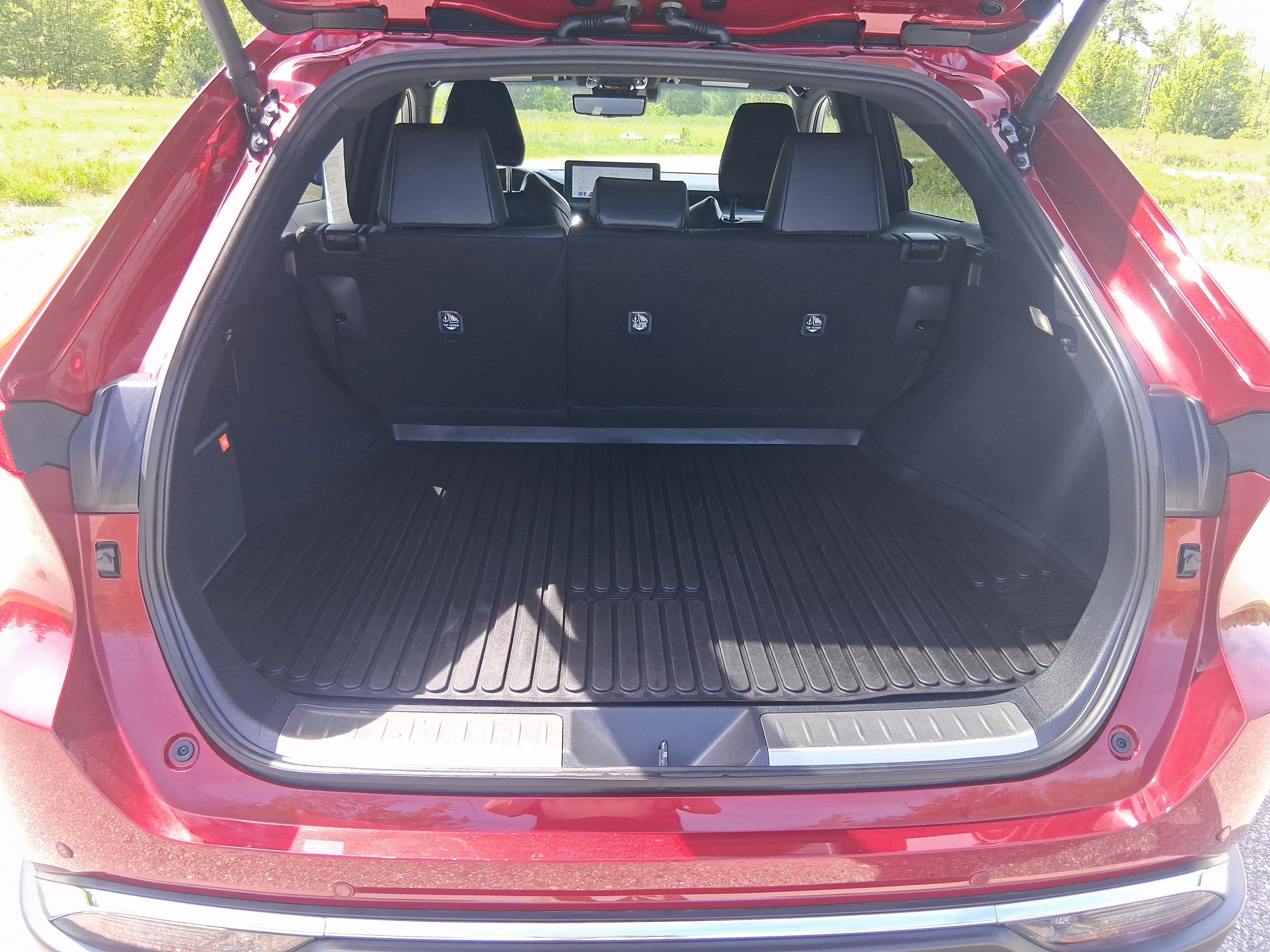 2024 Toyota Venza LE