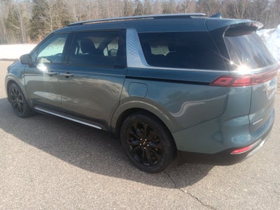 2023 Kia Carnival SX