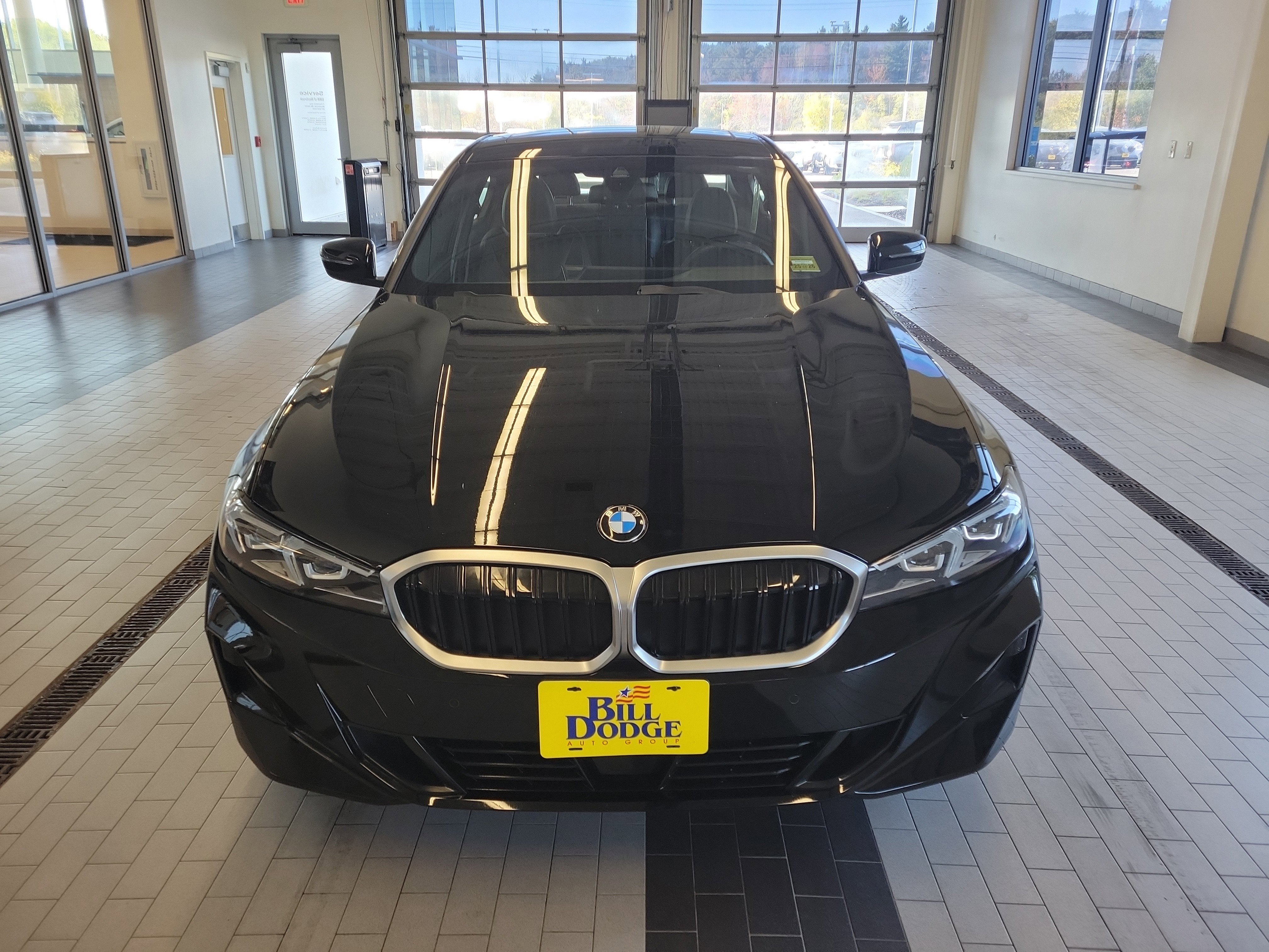 2025 BMW 3 Series 330i xDrive