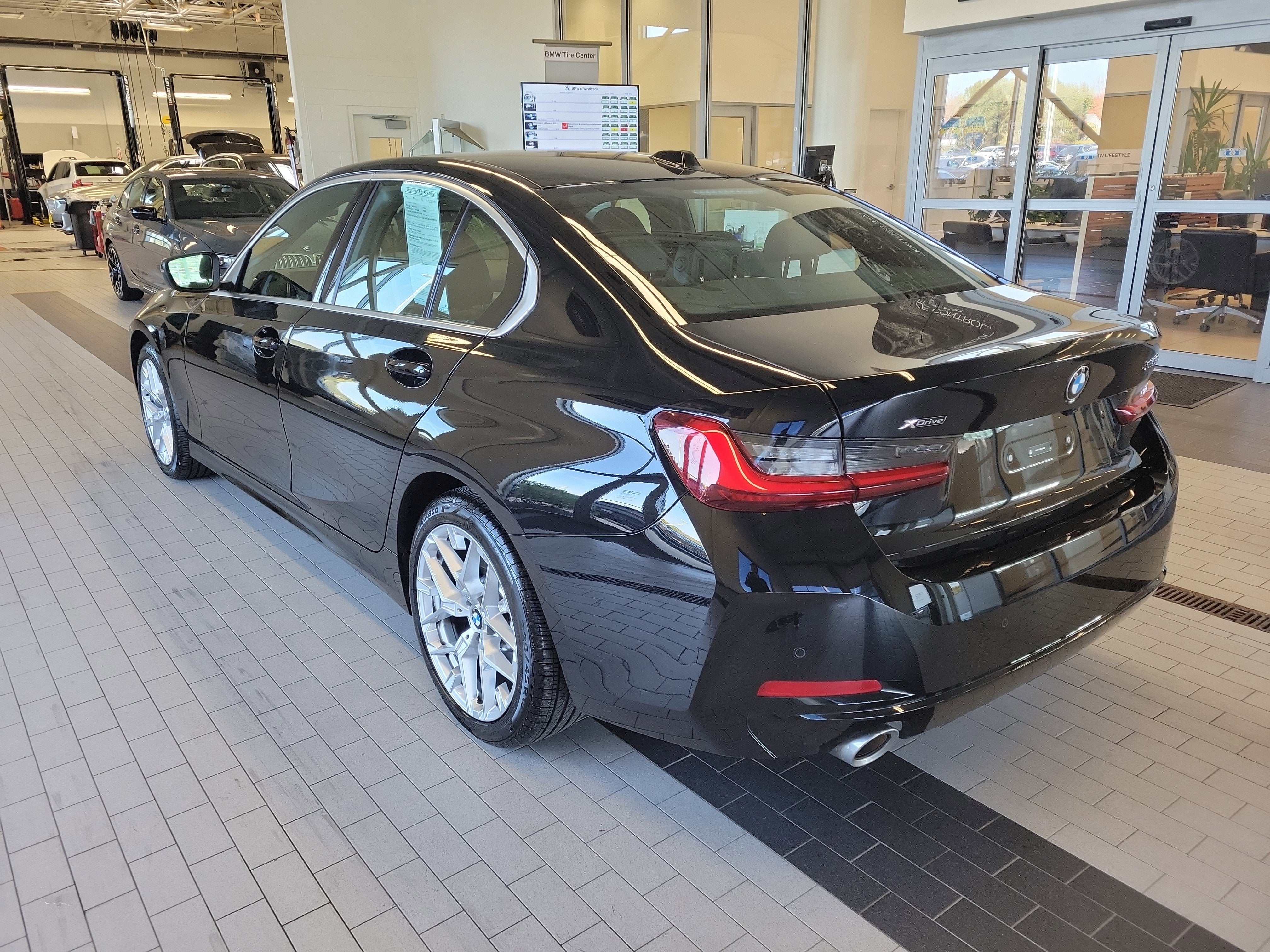 2025 BMW 3 Series 330i xDrive