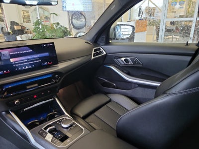 2025 BMW 3 Series 330i xDrive