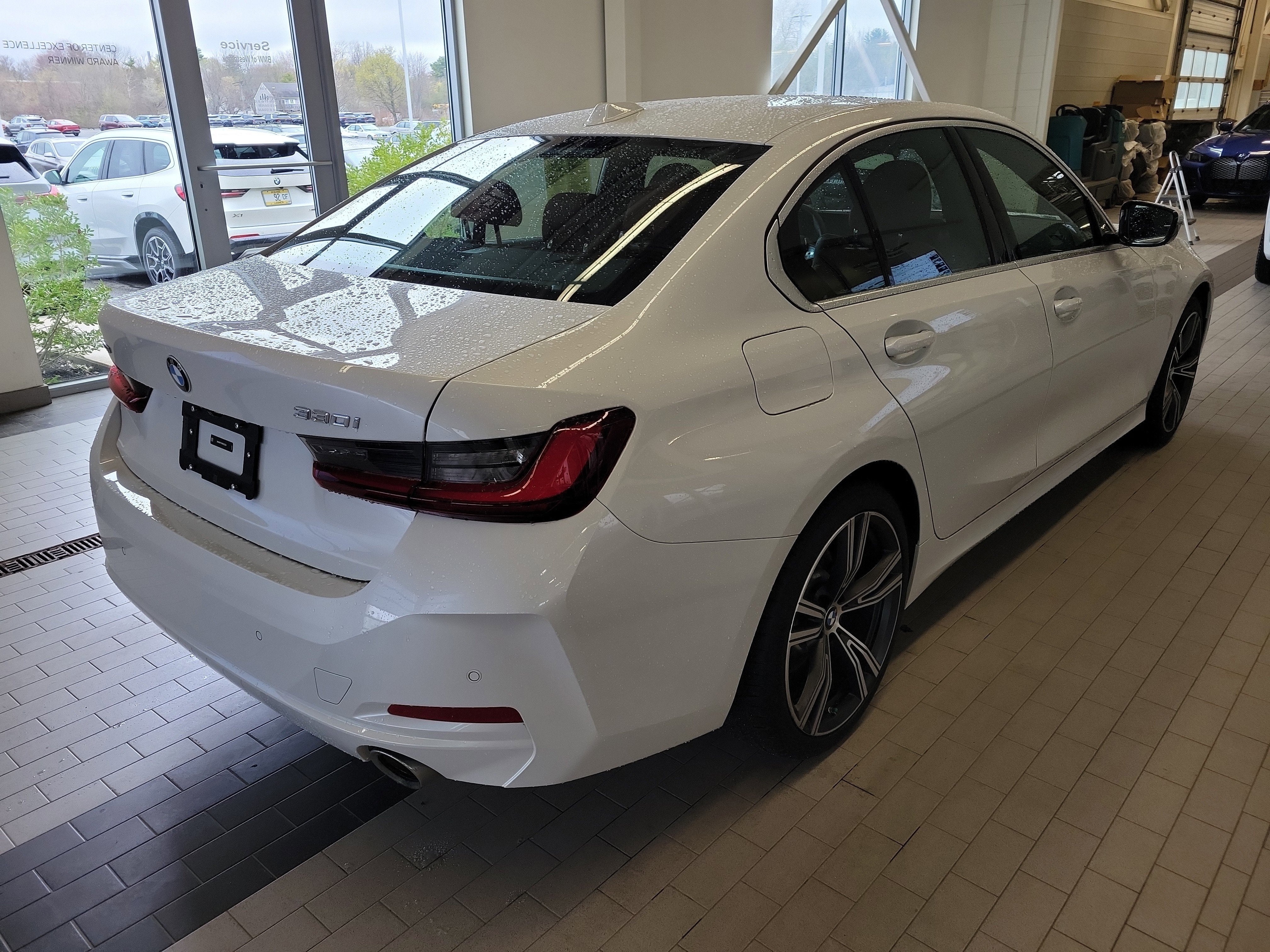 2024 BMW 3 Series 330i xDrive