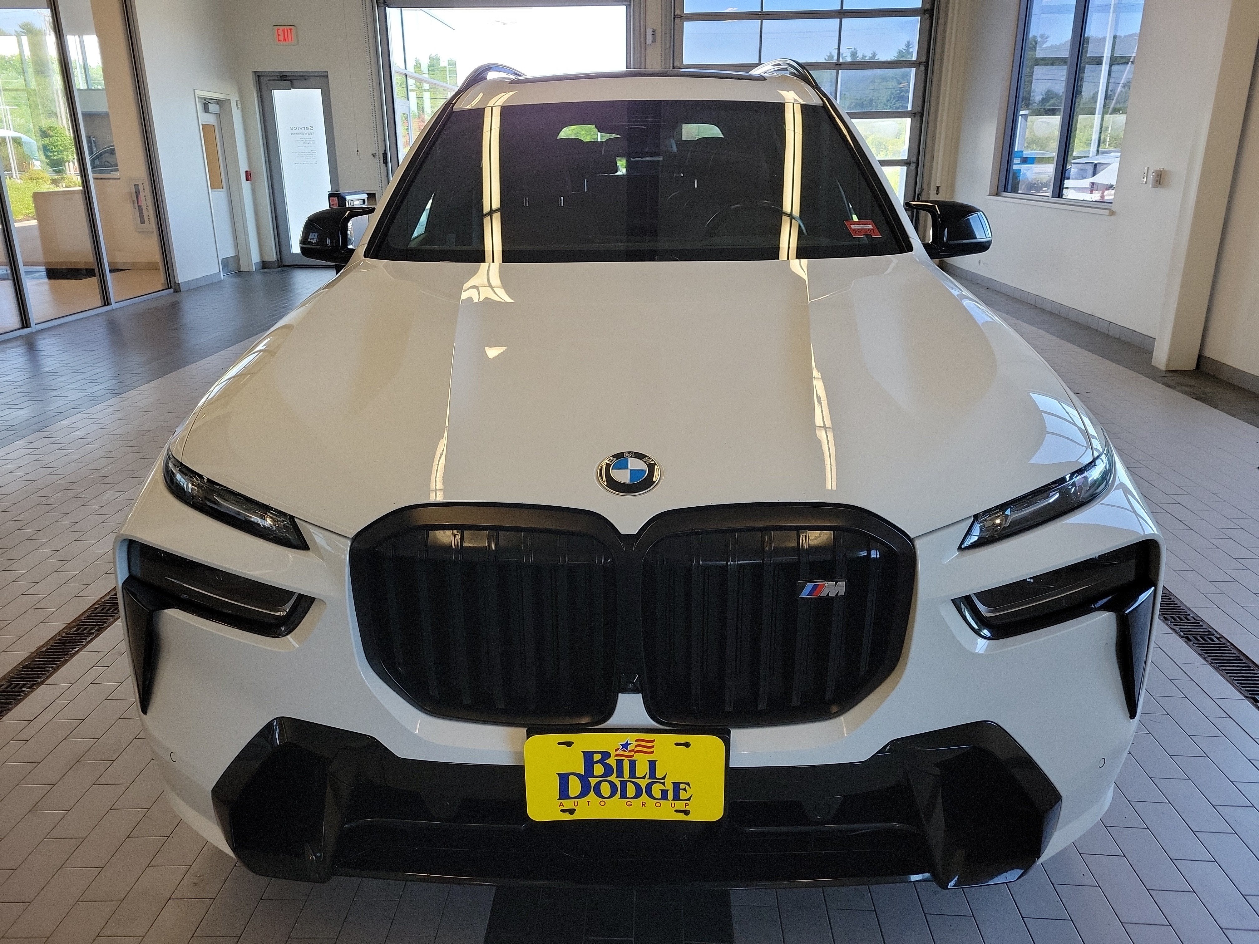 2024 BMW X7 M60i