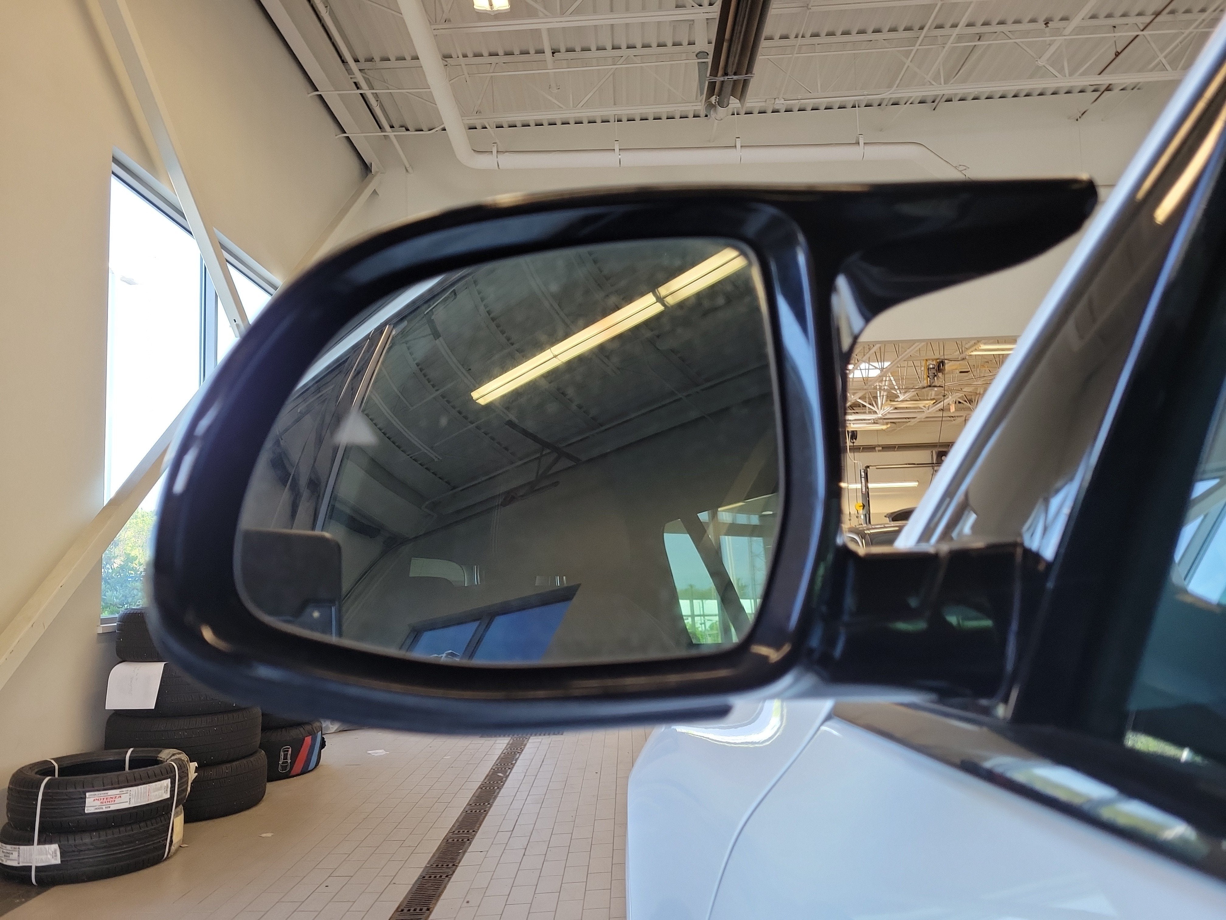 2024 BMW X7 M60i