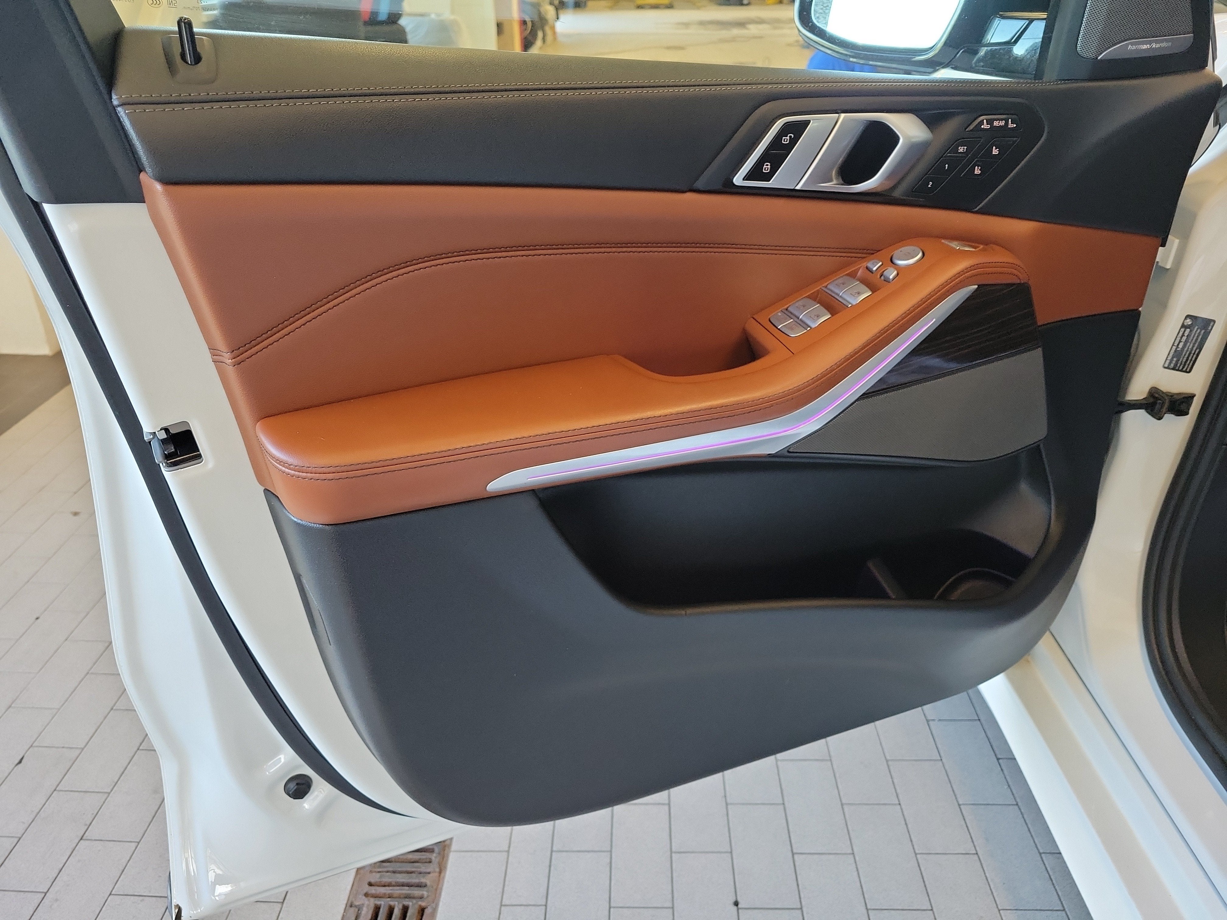 2024 BMW X7 M60i