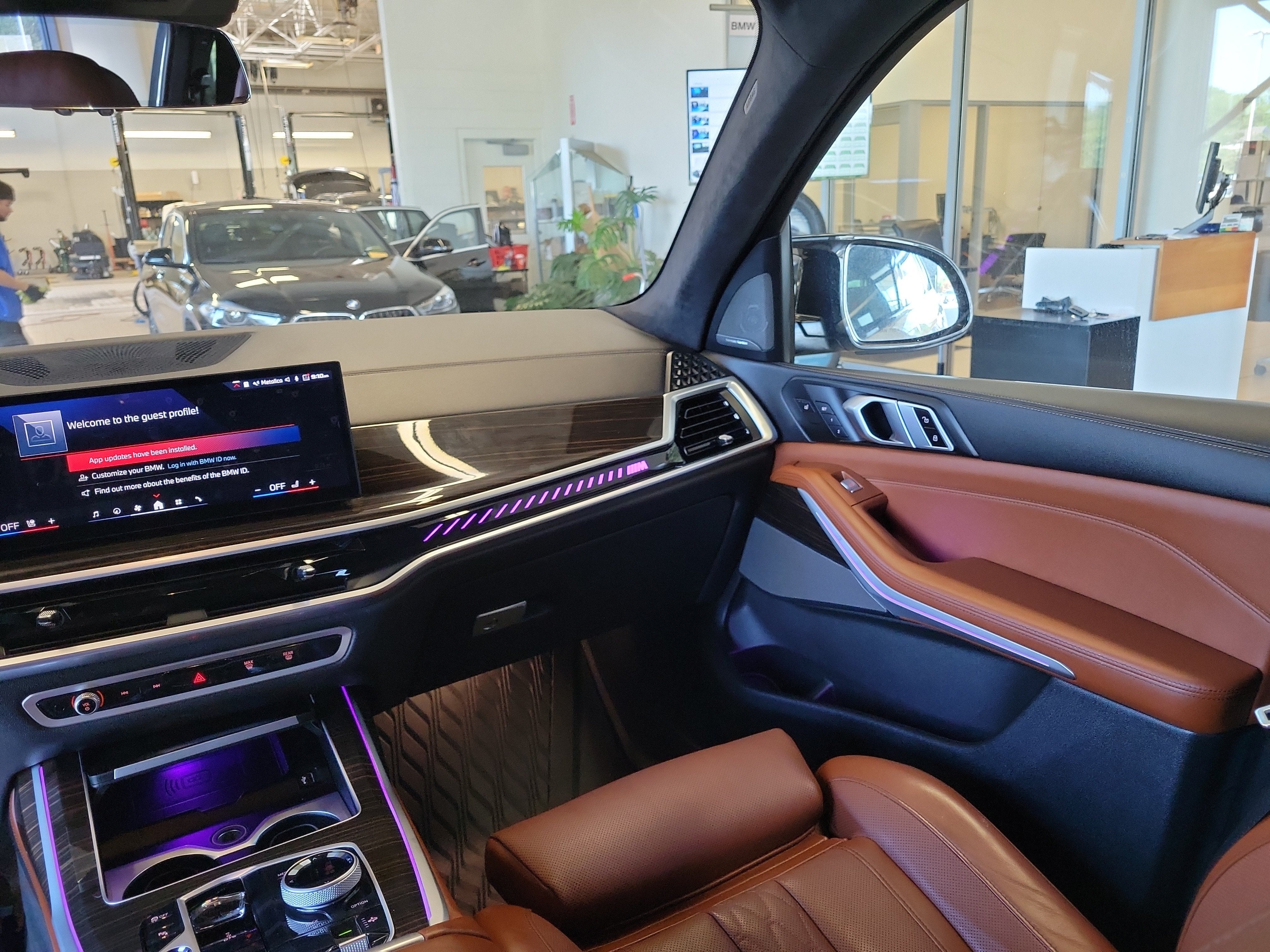 2024 BMW X7 M60i