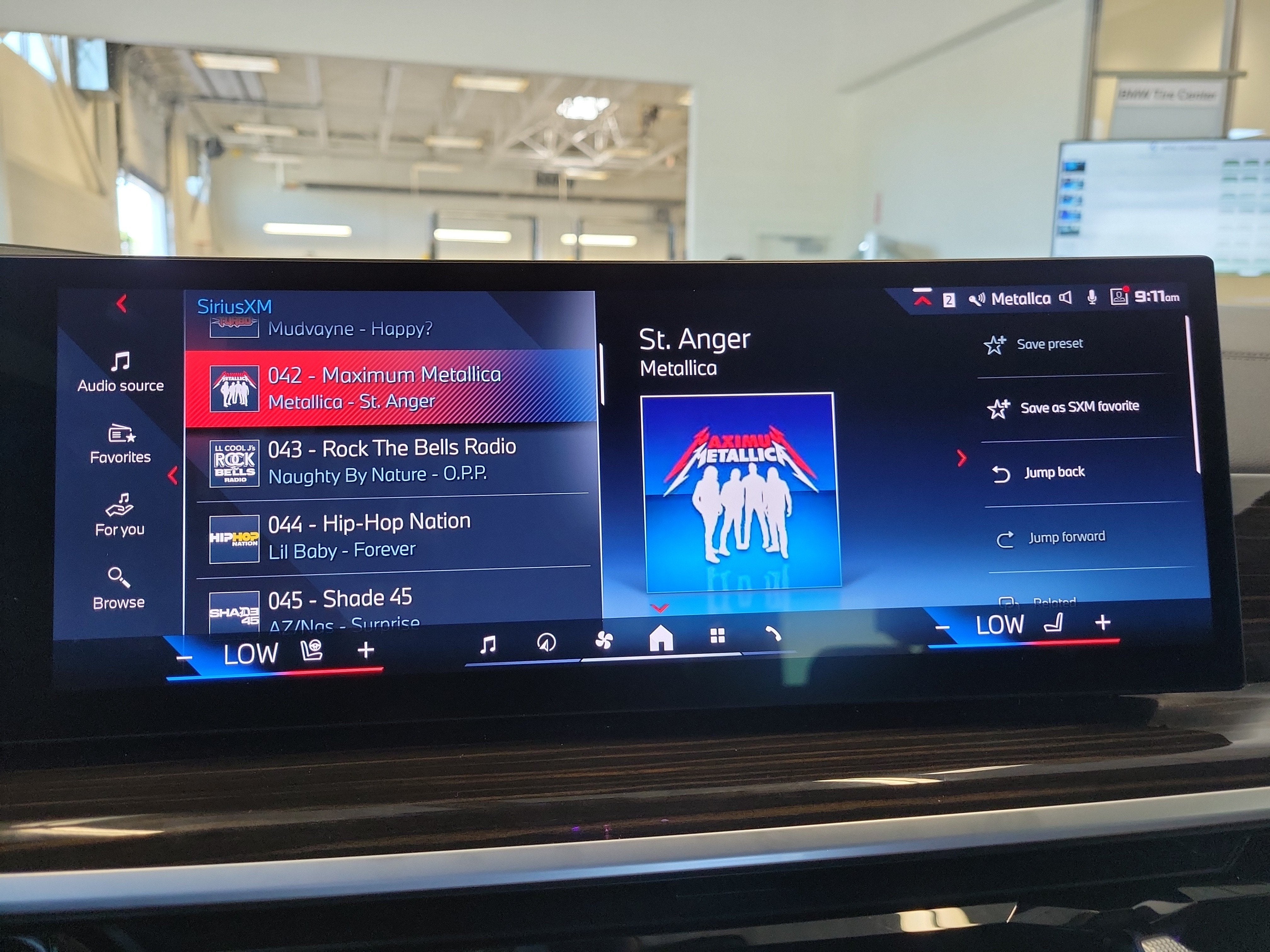 2024 BMW X7 M60i