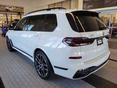 2024 BMW X7 M60i