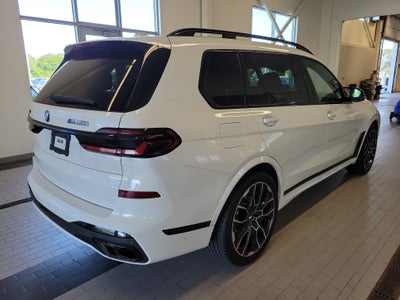 2024 BMW X7 M60i
