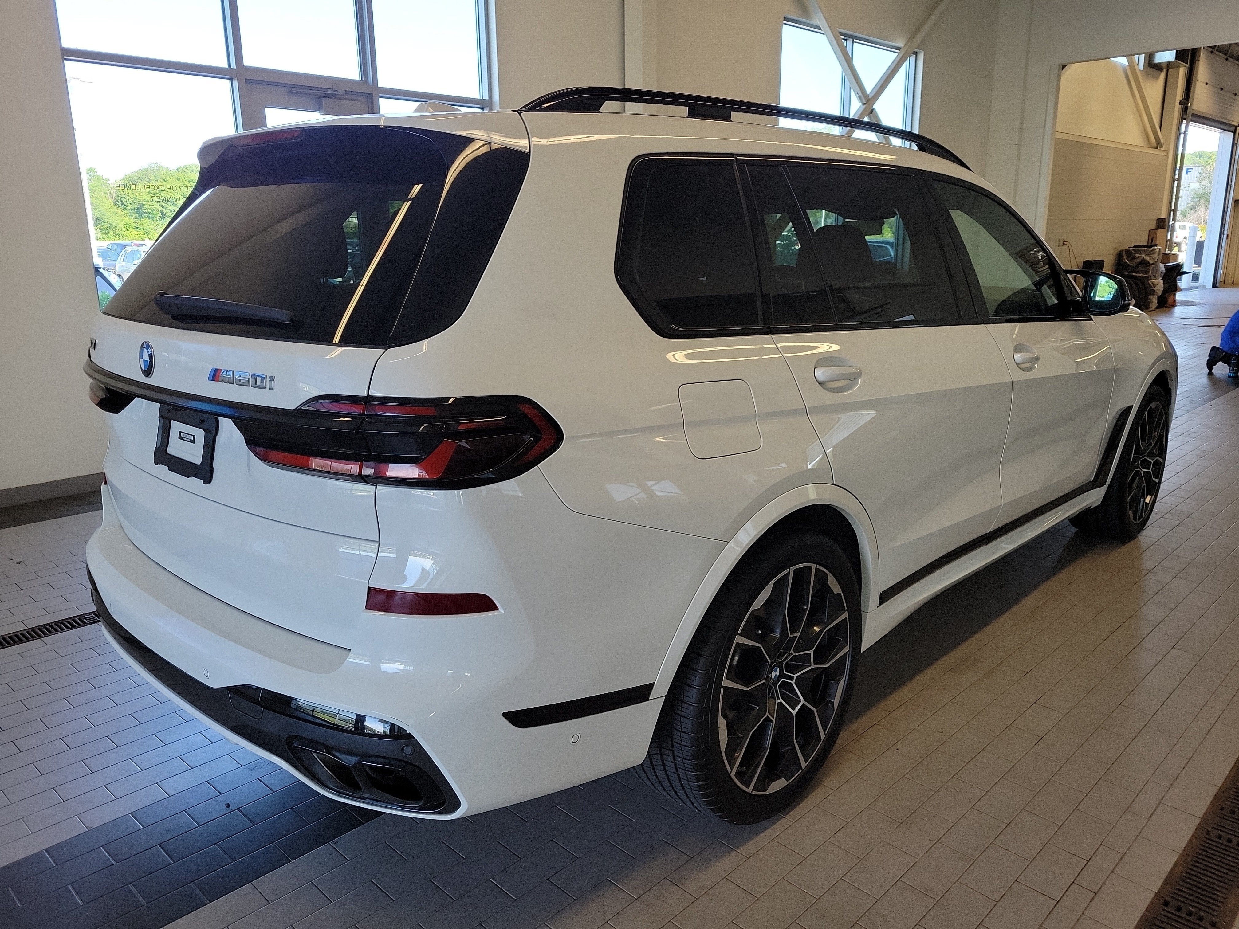 2024 BMW X7 M60i