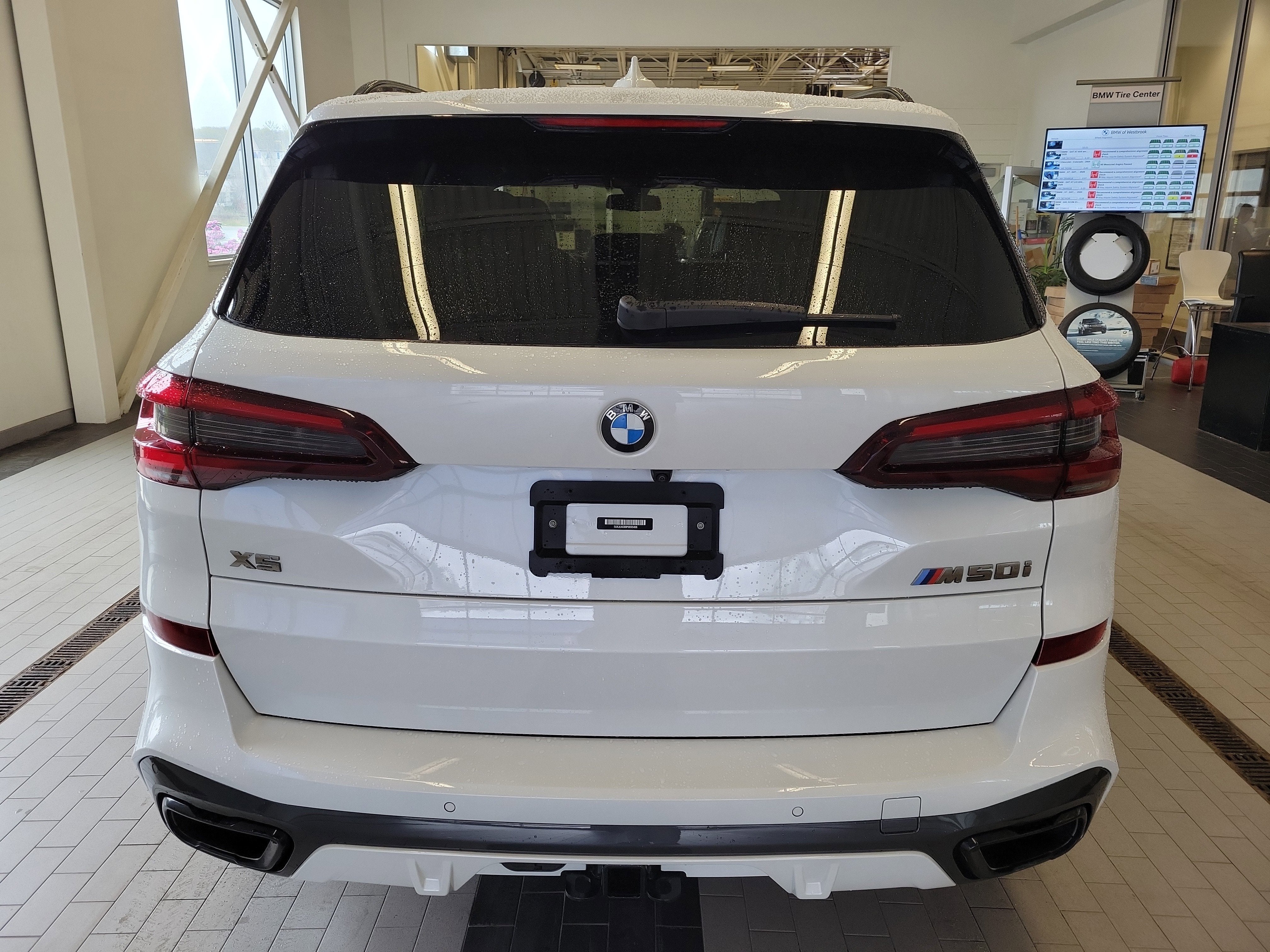 2023 BMW X5 M50i