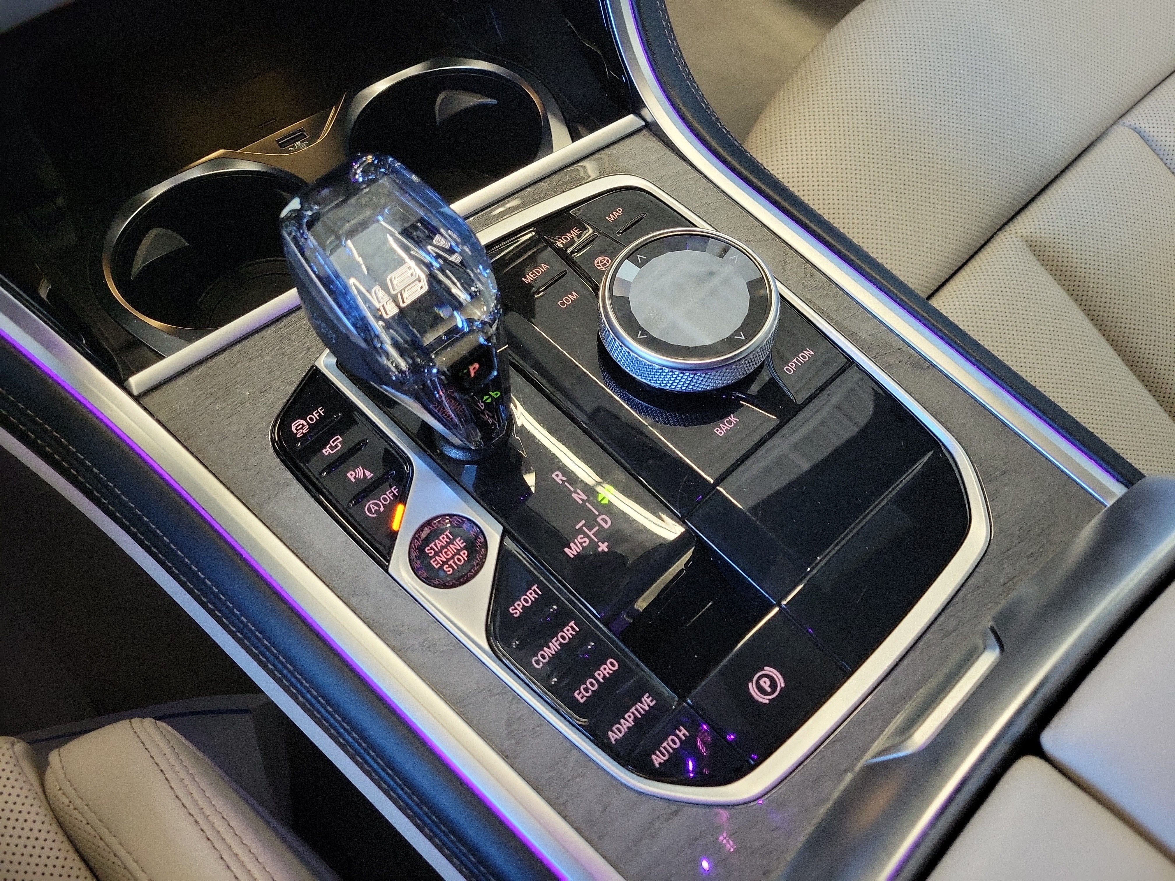 2023 BMW 8 Series 840i