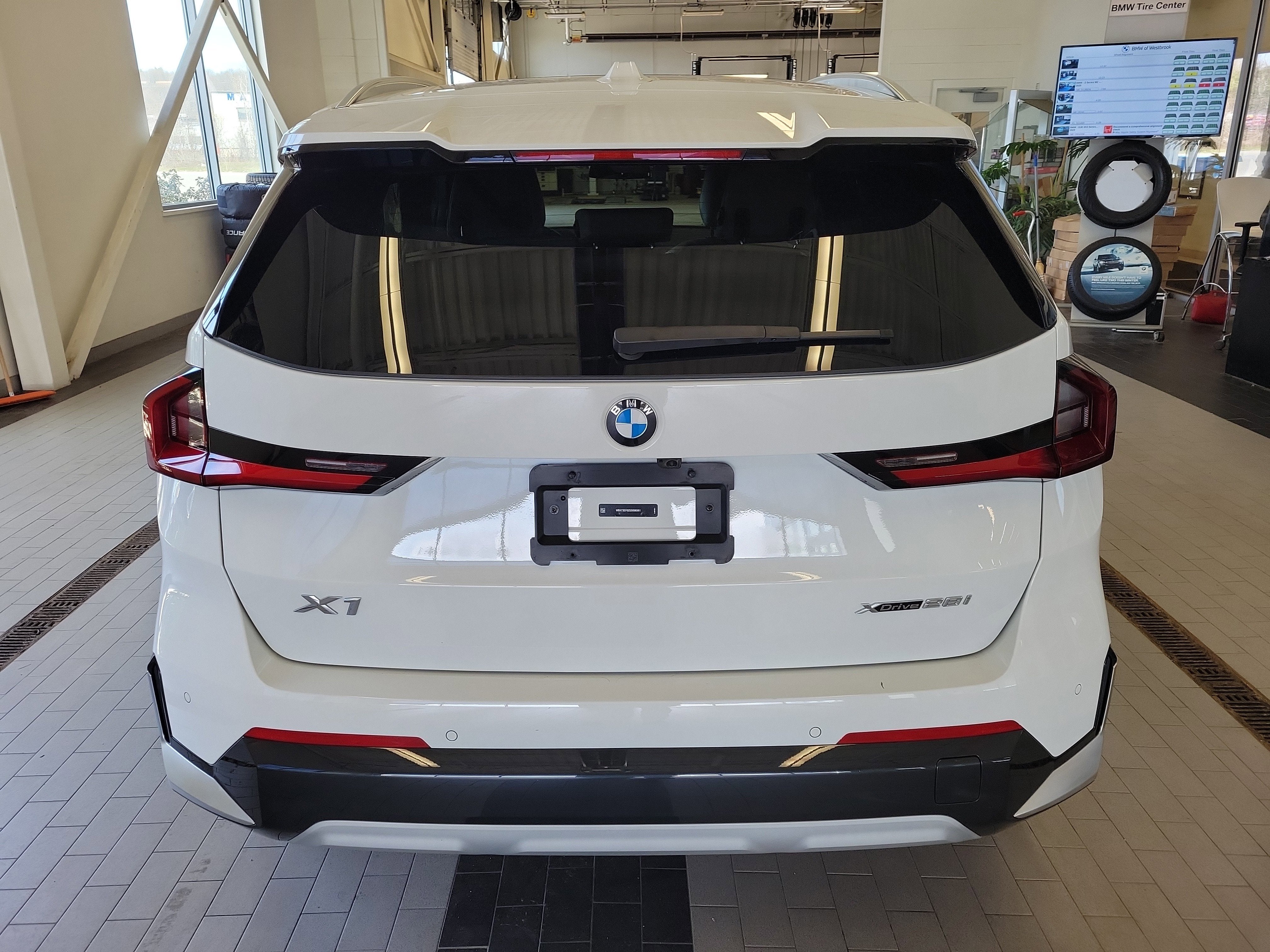 2025 BMW X1 xDrive28i