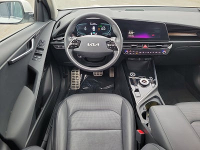 2023 Kia Niro Plug-In Hybrid SX Touring