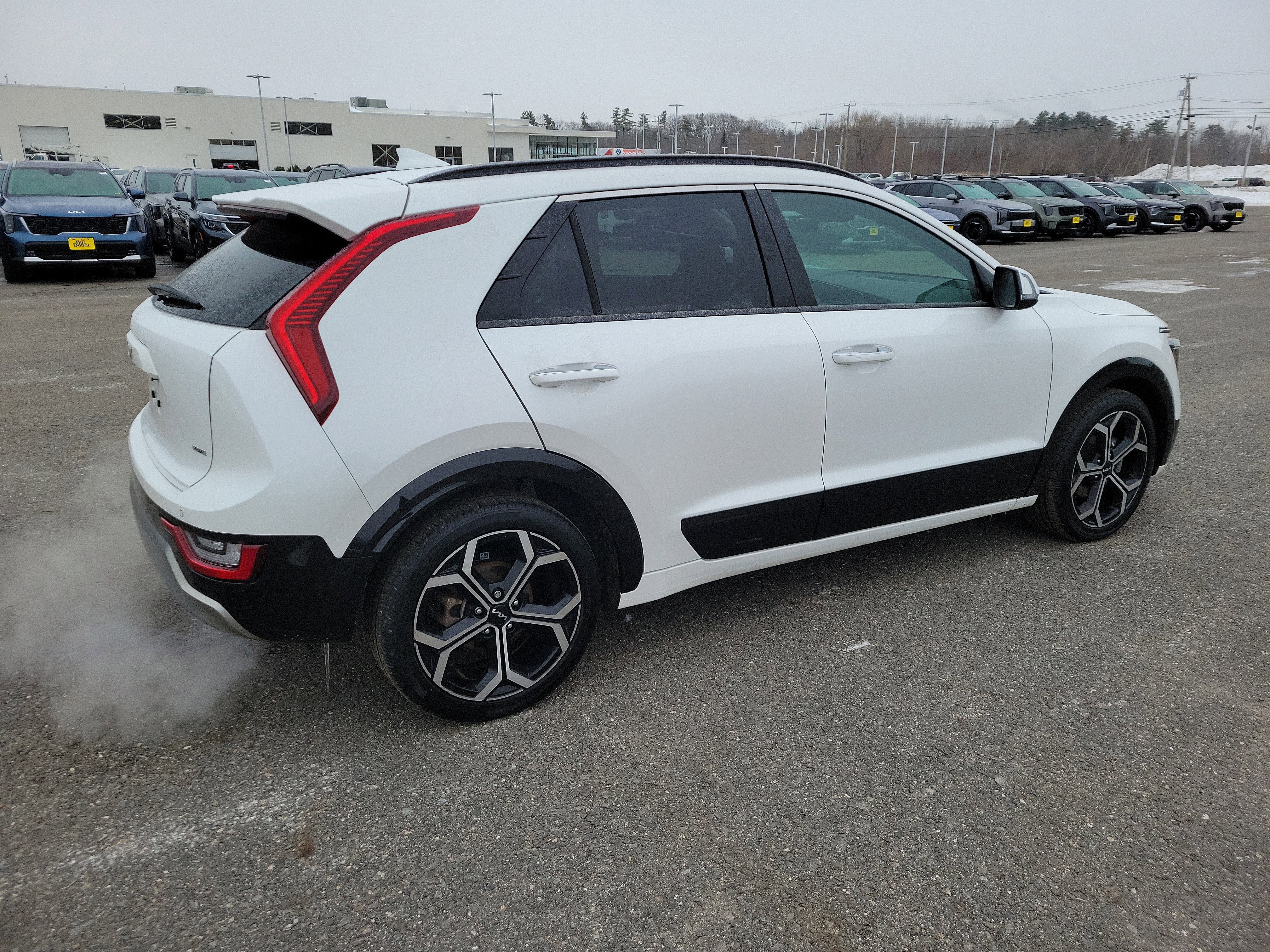 2023 Kia Niro Plug-In Hybrid SX Touring