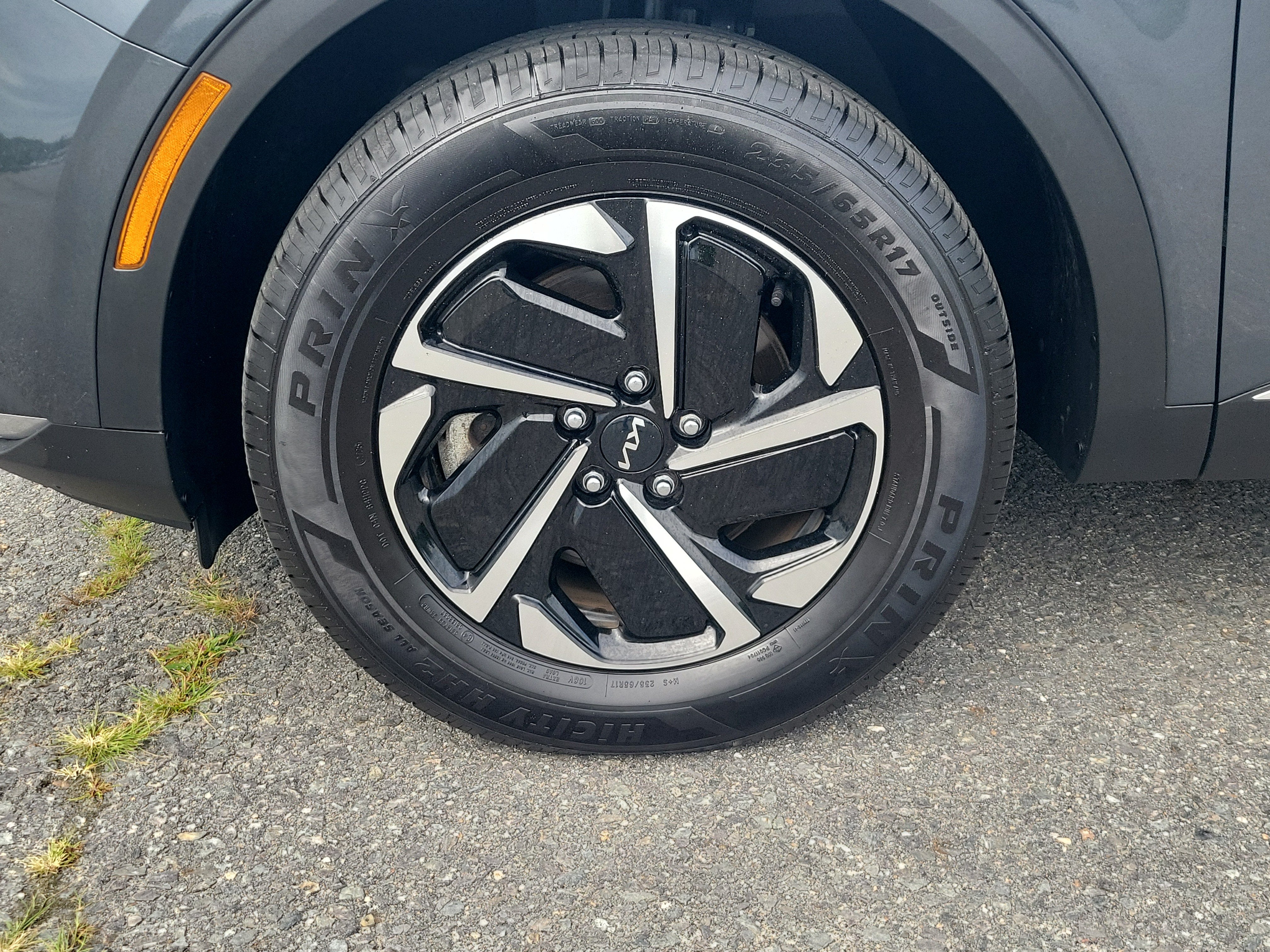 2023 Kia Sportage Hybrid LX