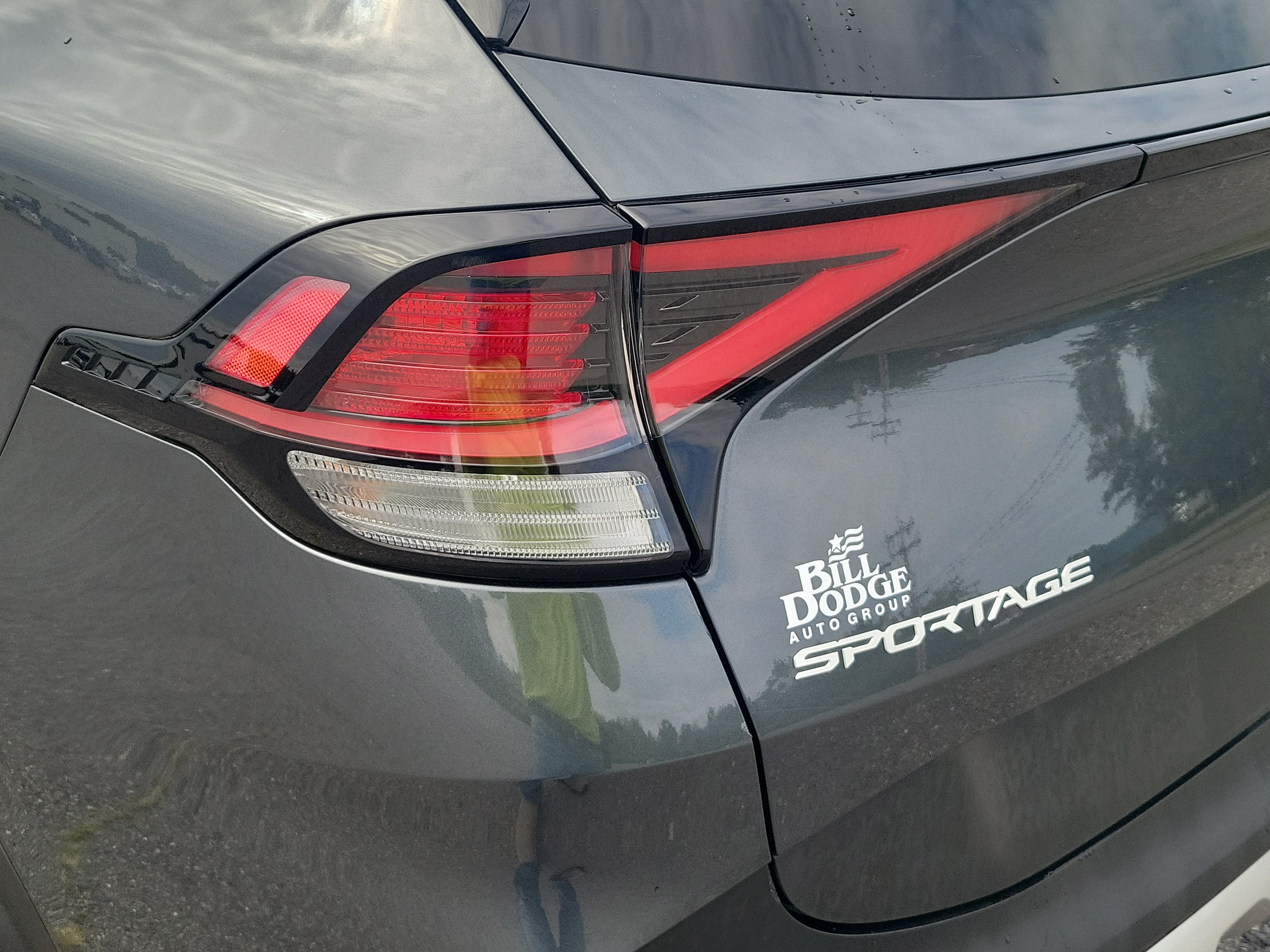 2023 Kia Sportage Hybrid LX