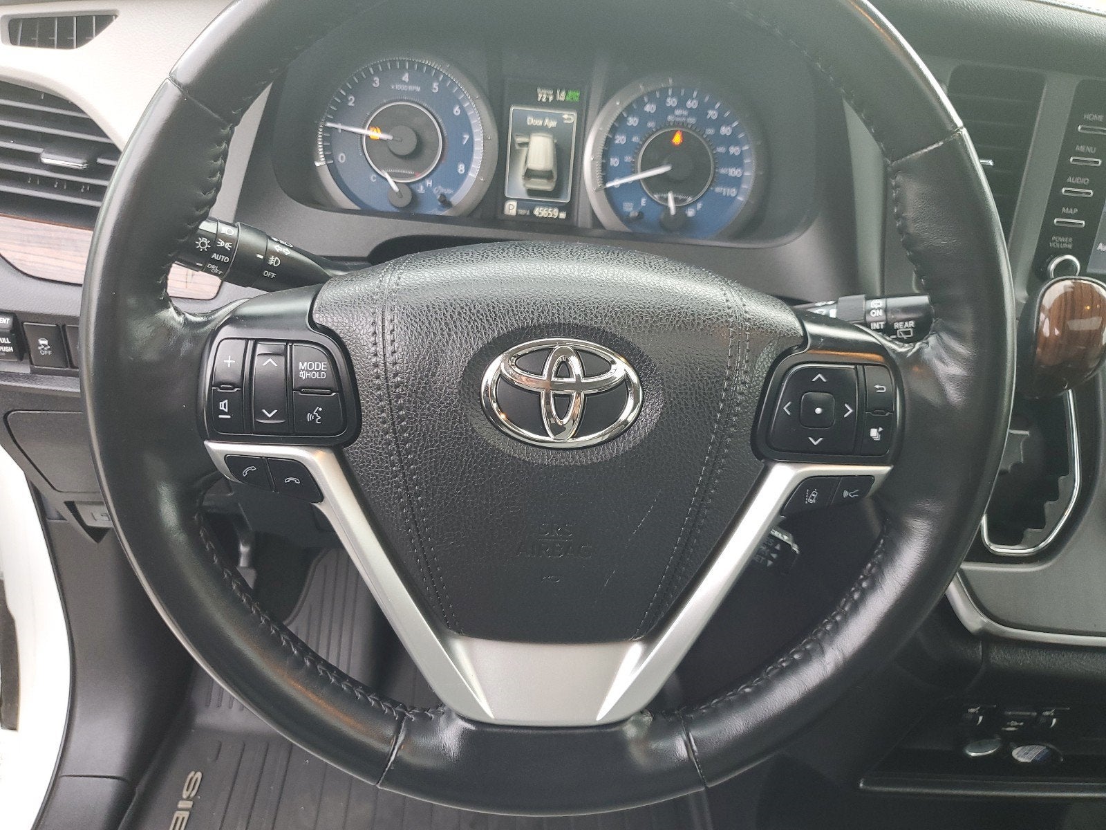 2018 Toyota Sienna Base