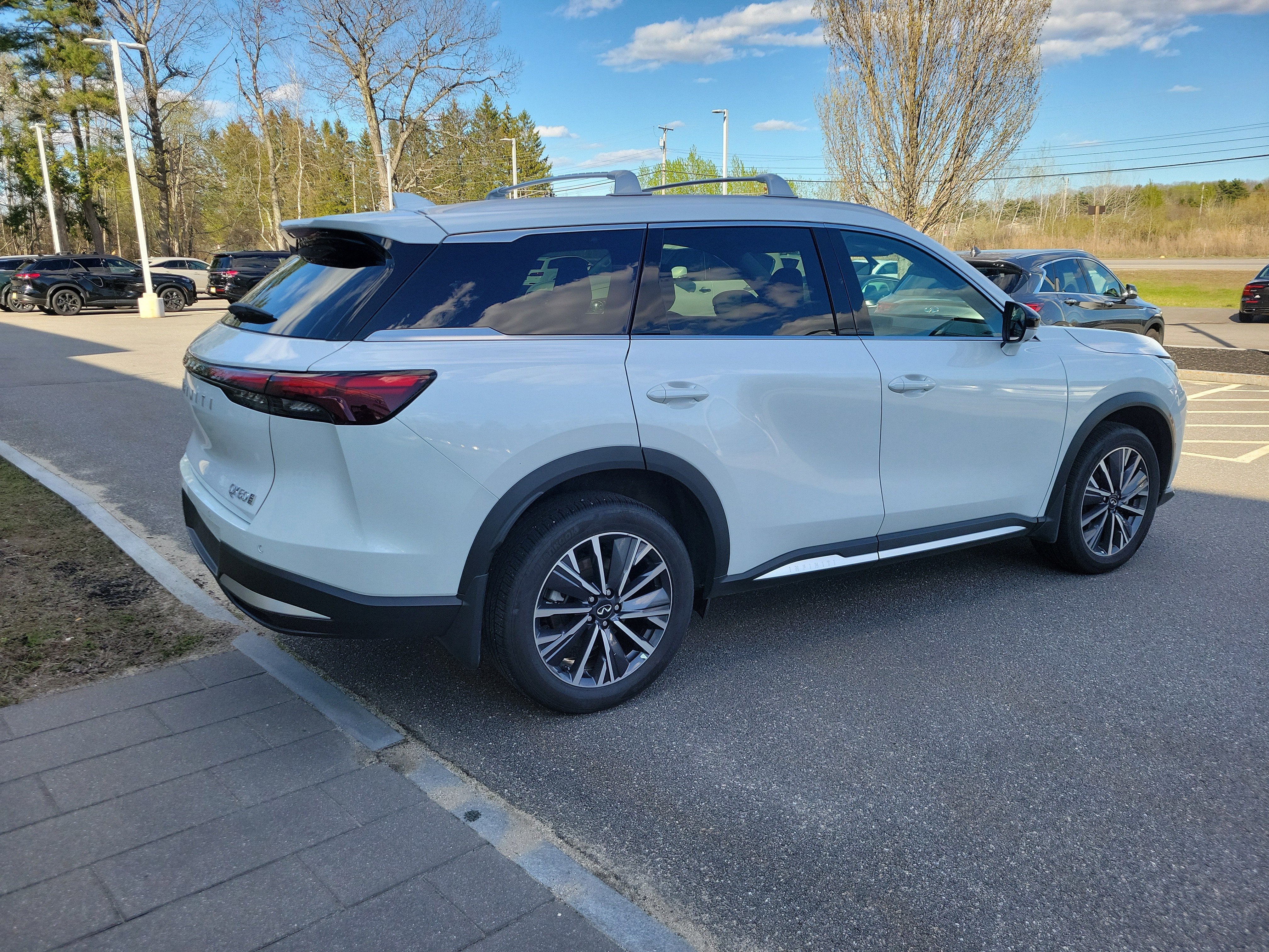 2026 INFINITI QX60 Luxe AWD