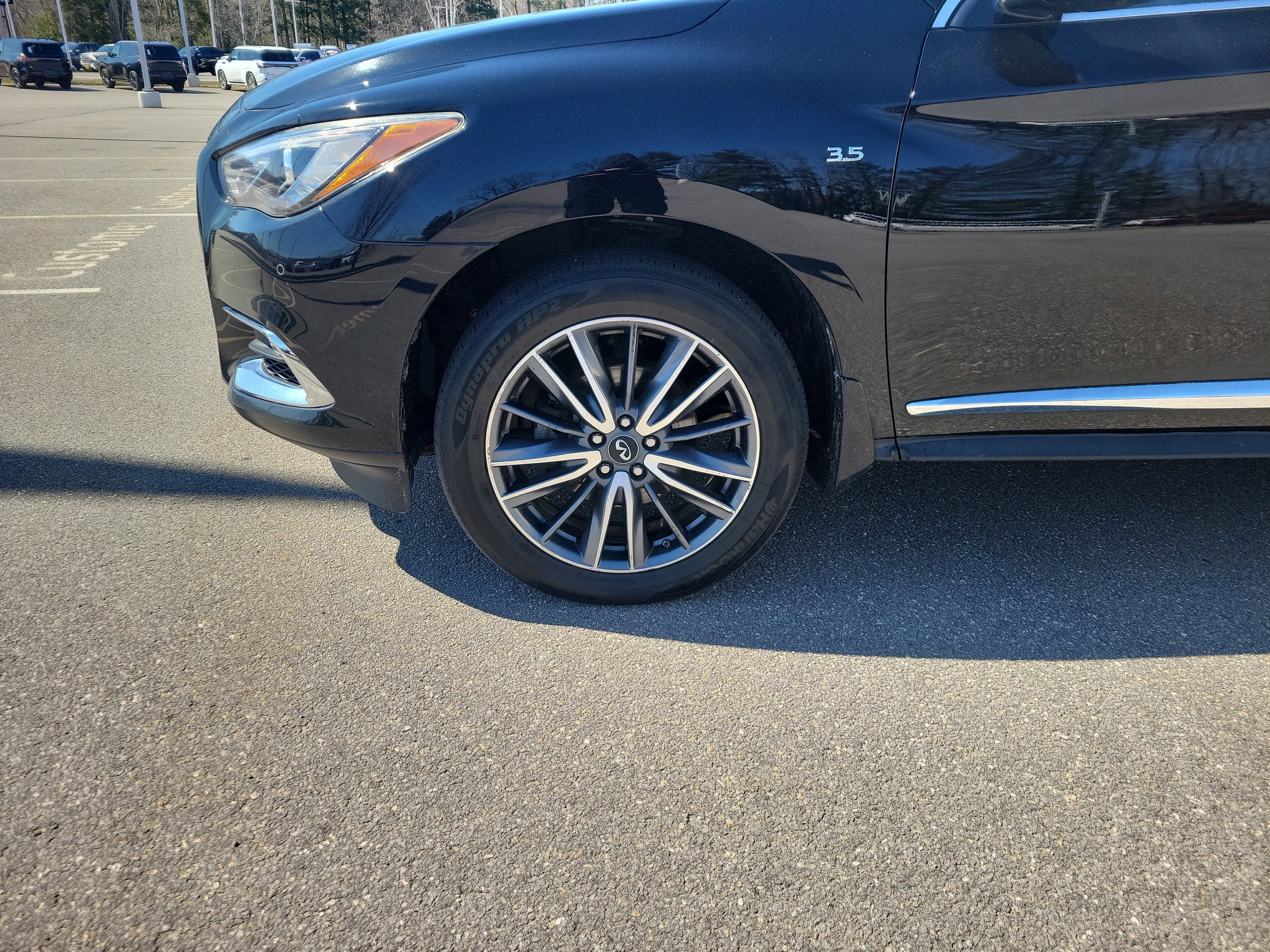 2019 INFINITI QX60 LUXE