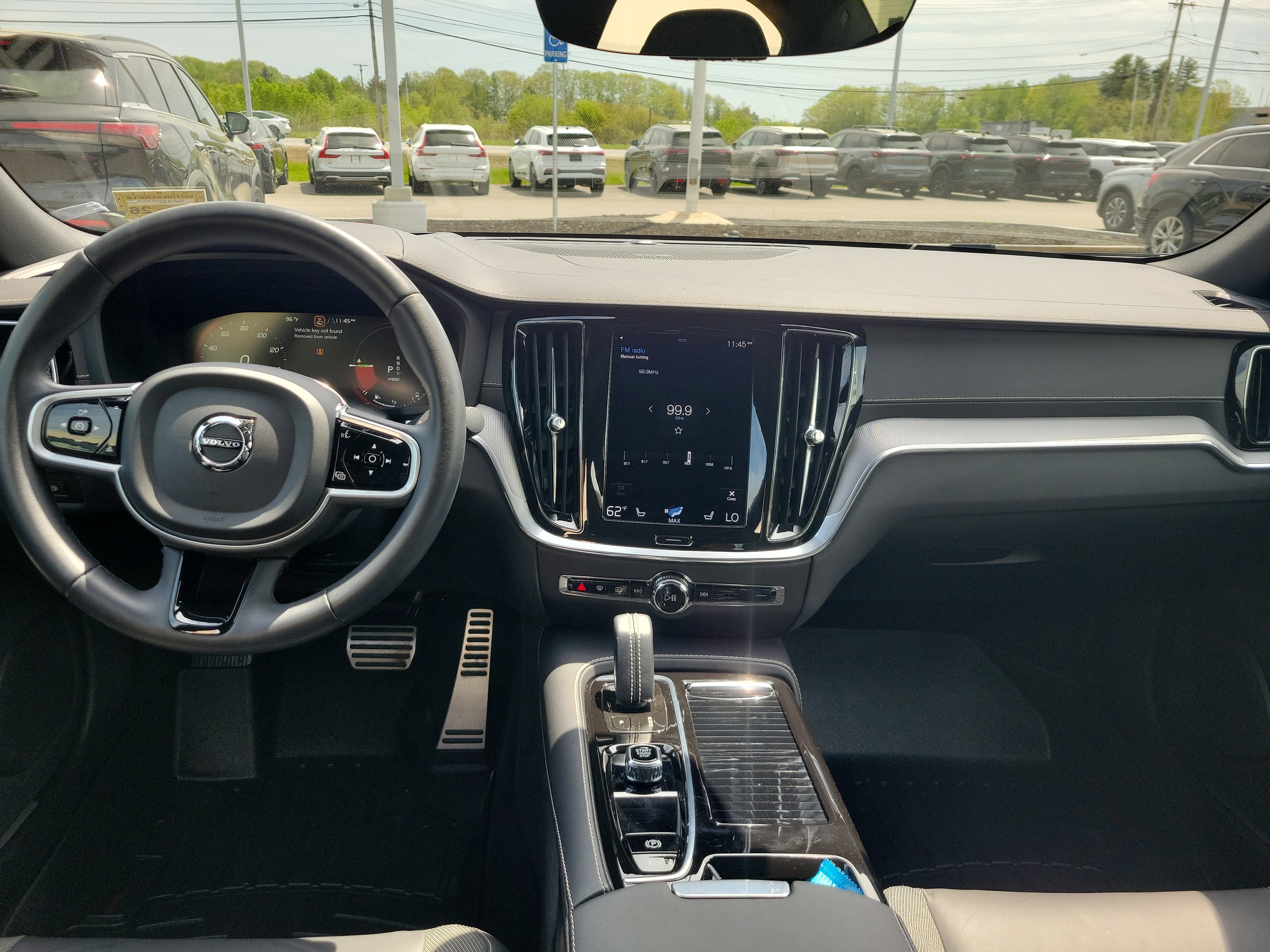 2022 Volvo S60 Recharge Plug-In Hybrid R-Design