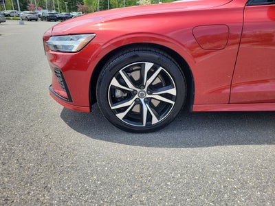 2022 Volvo S60 Recharge Plug-In Hybrid R-Design