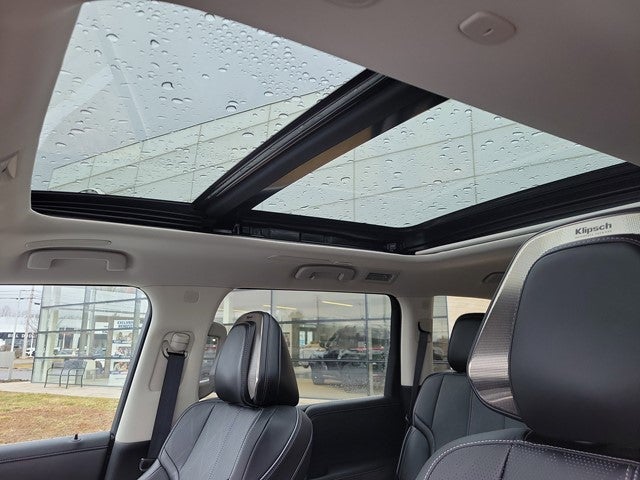 2025 INFINITI QX80 Sensory 4WD