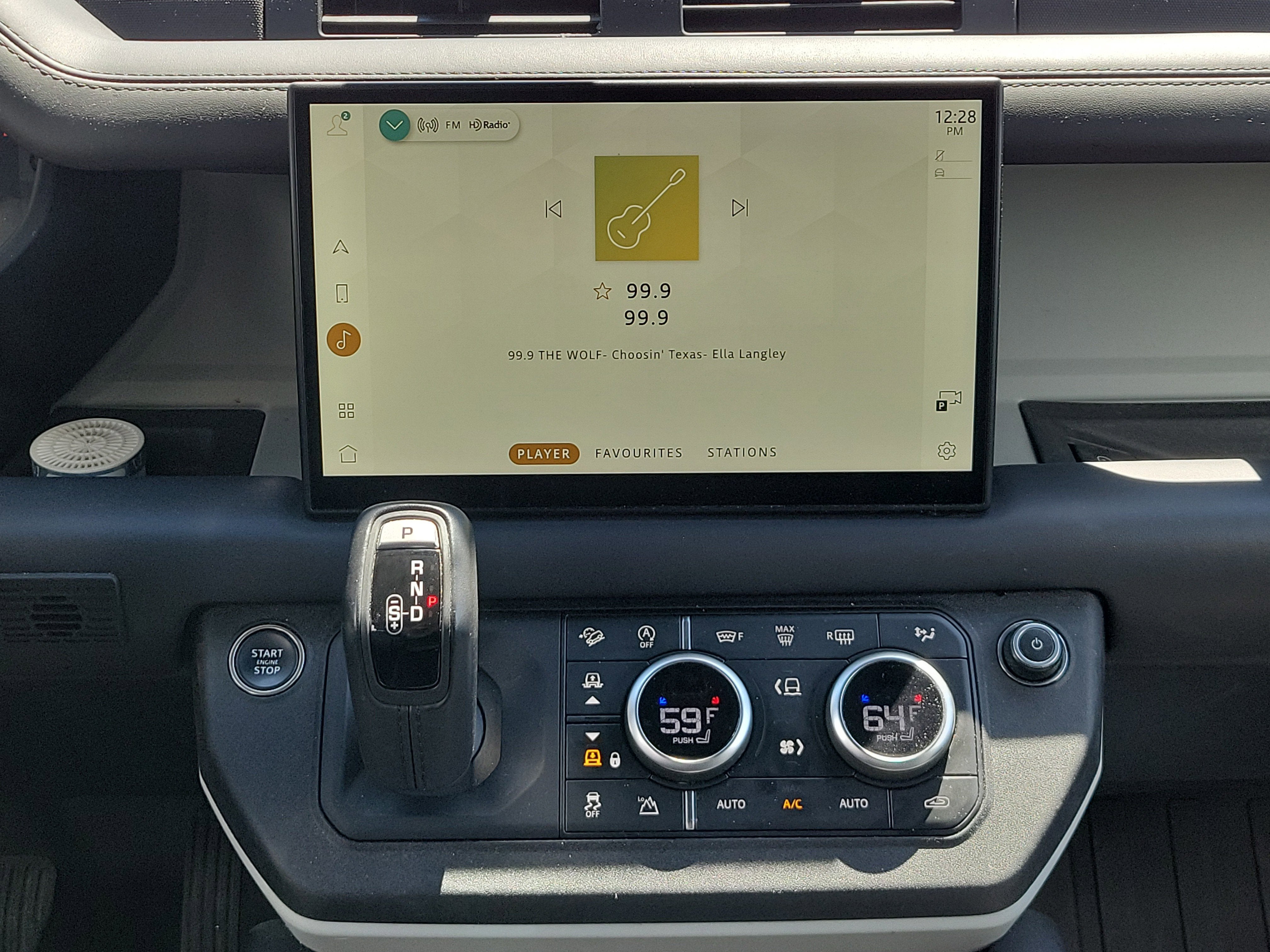 2024 Land Rover Defender X-Dynamic SE