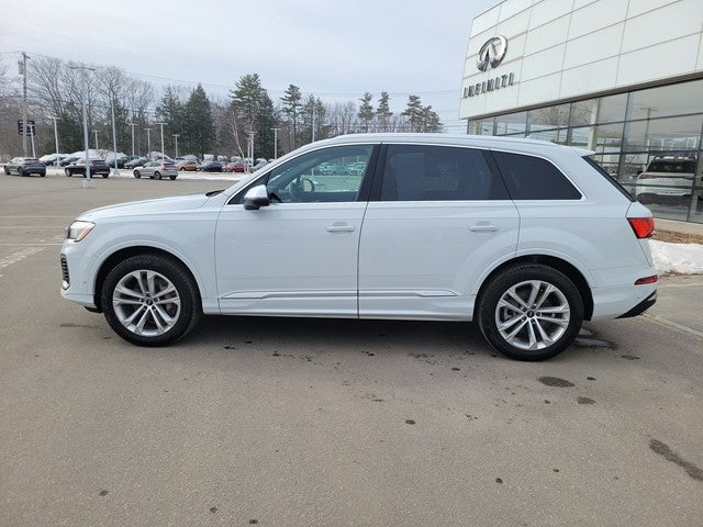 2025 Audi Q7 Premium