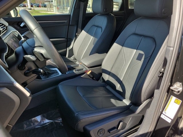 2022 Audi Q3 S line Premium