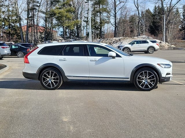 2019 Volvo V90 Cross Country T6 AWD