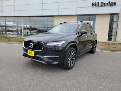 2017 Volvo XC90 Momentum