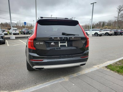2017 Volvo XC90 Momentum