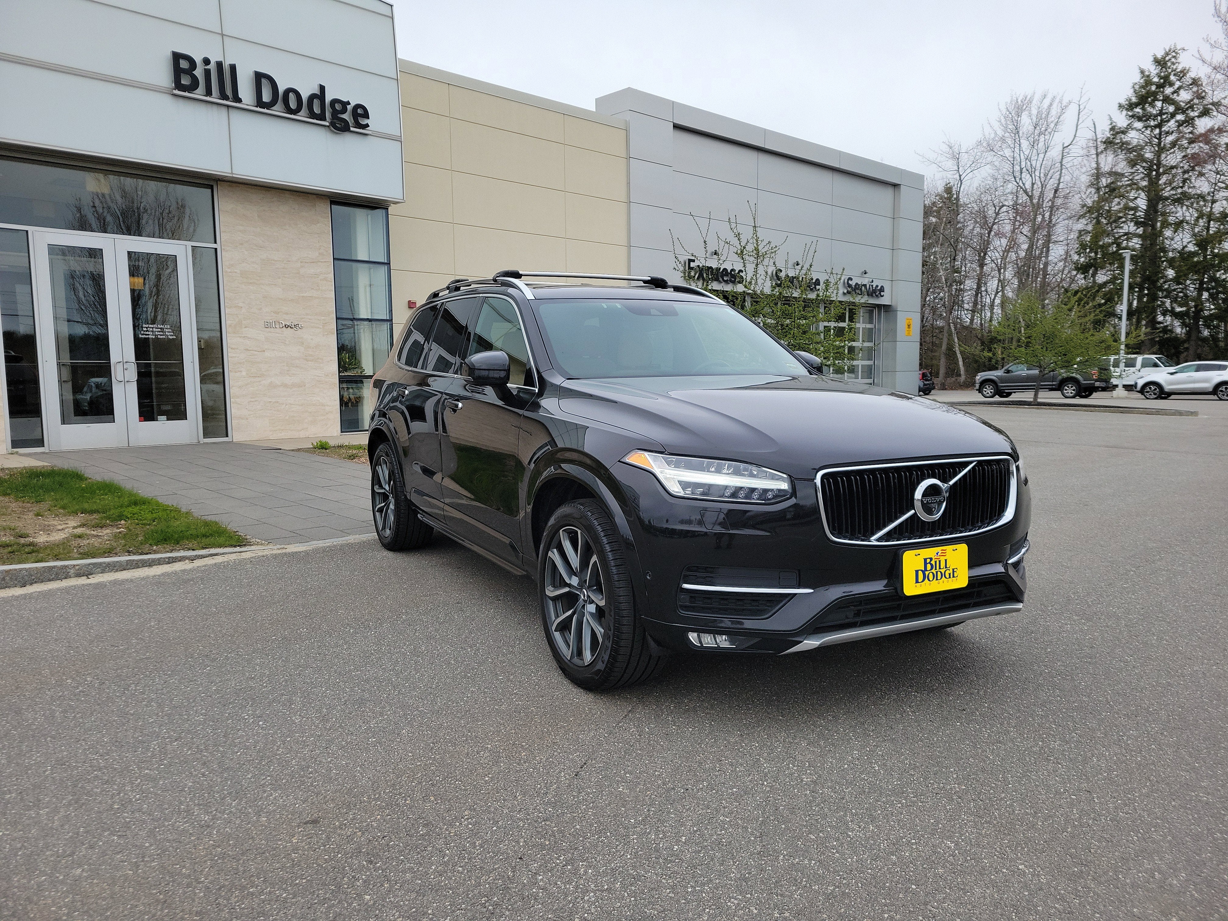 2017 Volvo XC90 Momentum