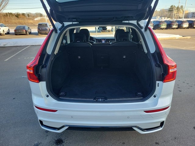 2025 Volvo XC60 Plus