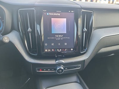 2025 Volvo XC60 Plus