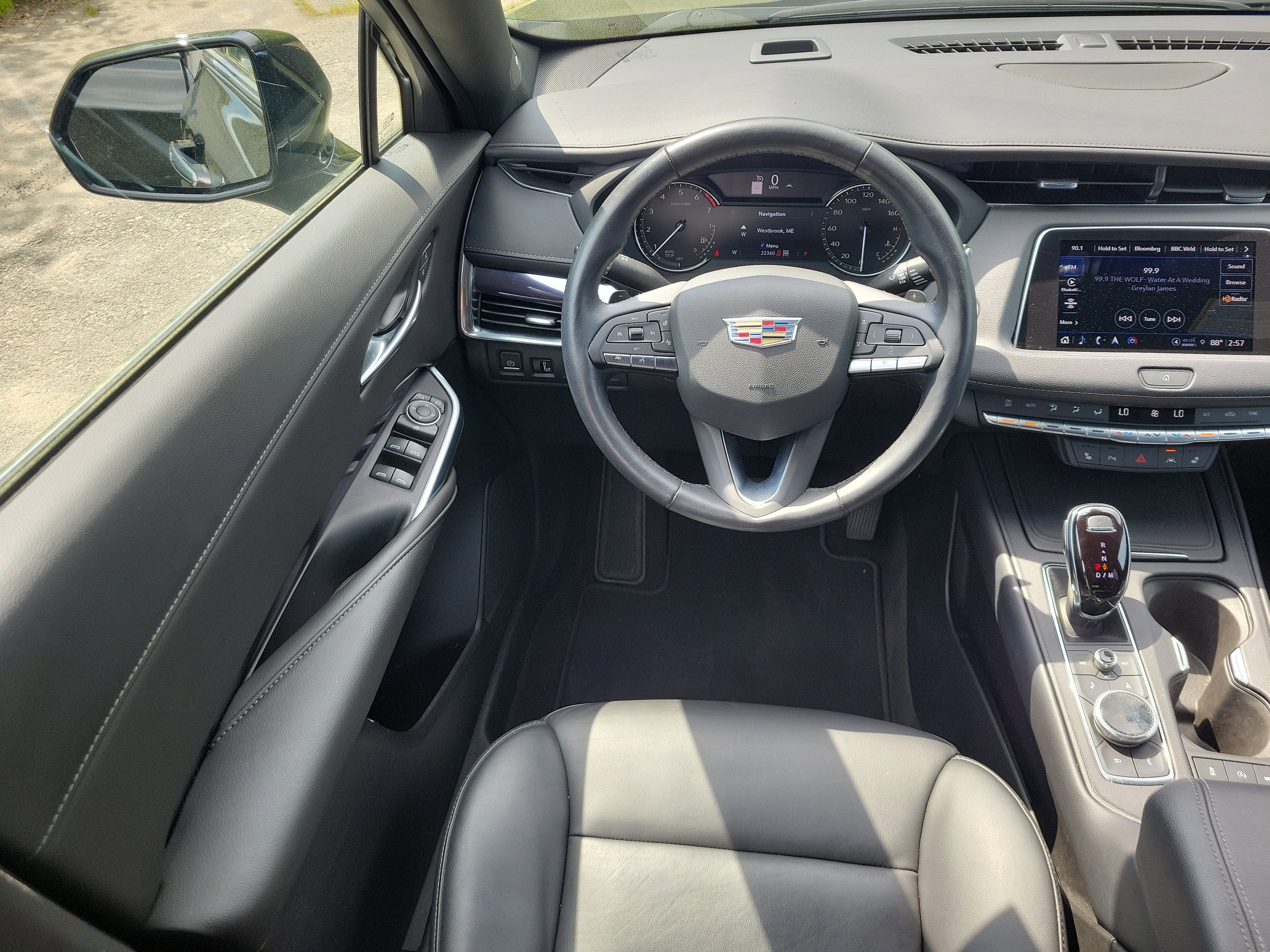 2022 Cadillac XT4 Luxury