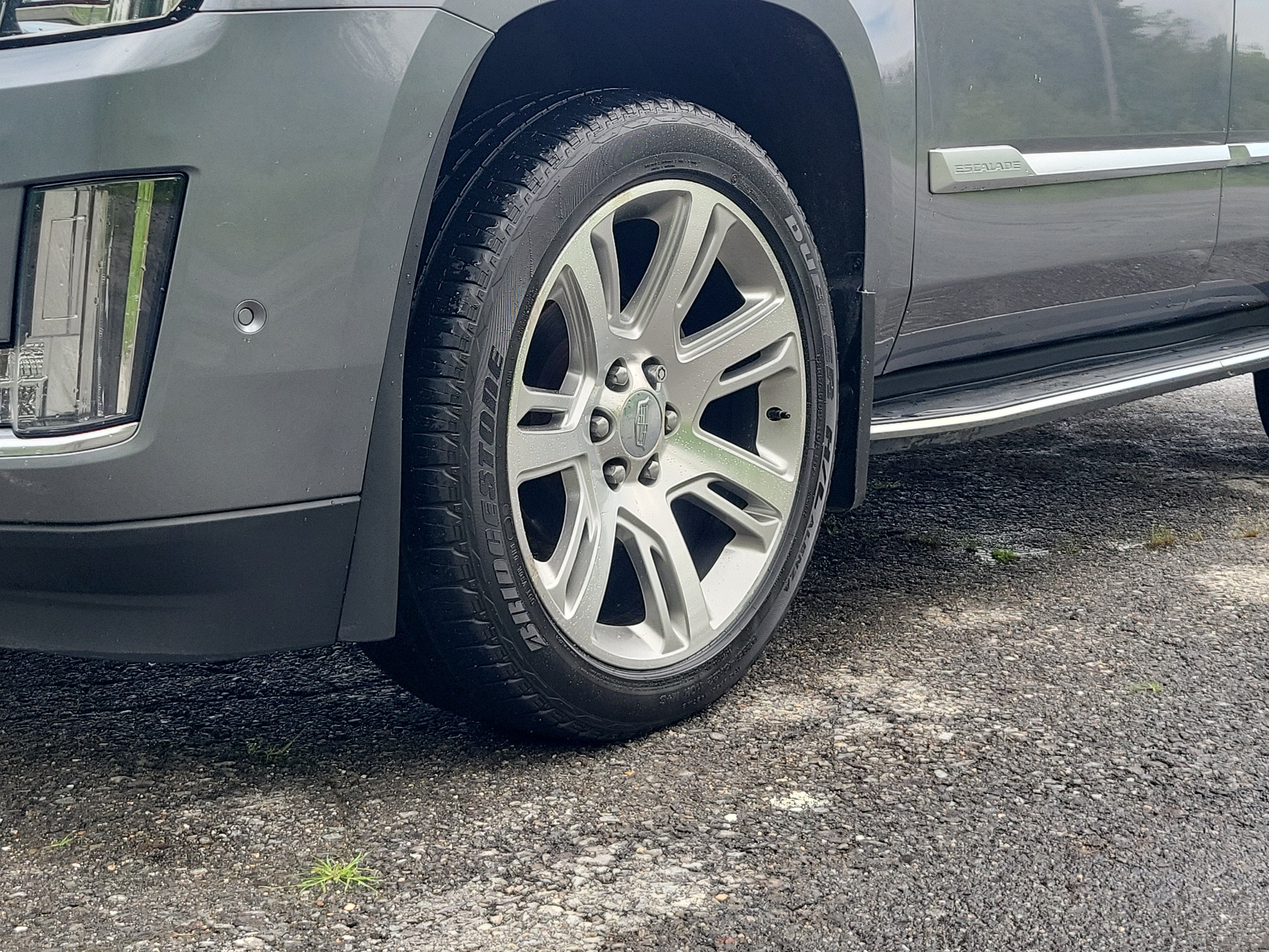 2018 Cadillac Escalade Luxury