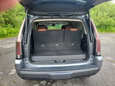 2018 Cadillac Escalade Luxury