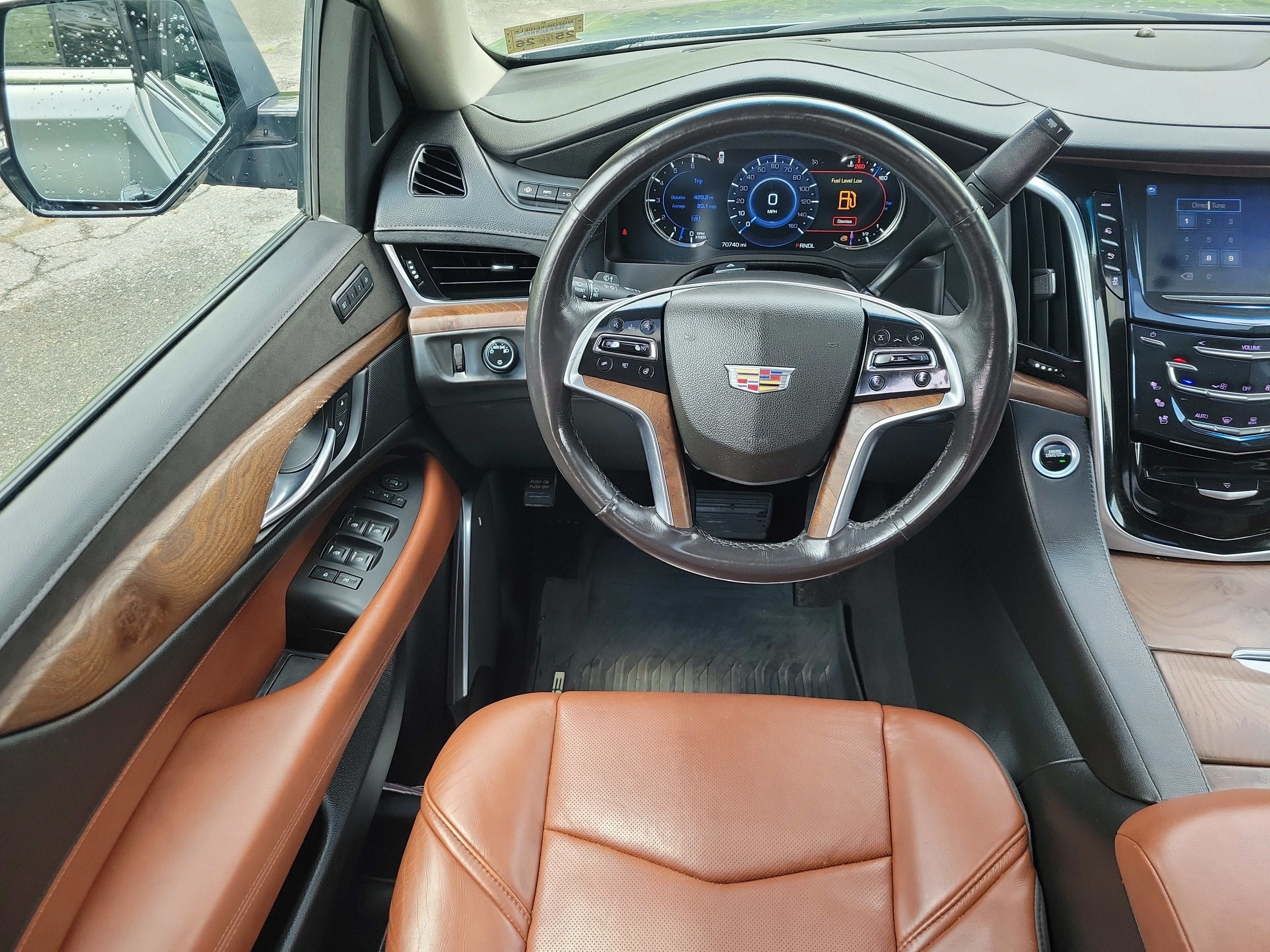 2018 Cadillac Escalade Luxury