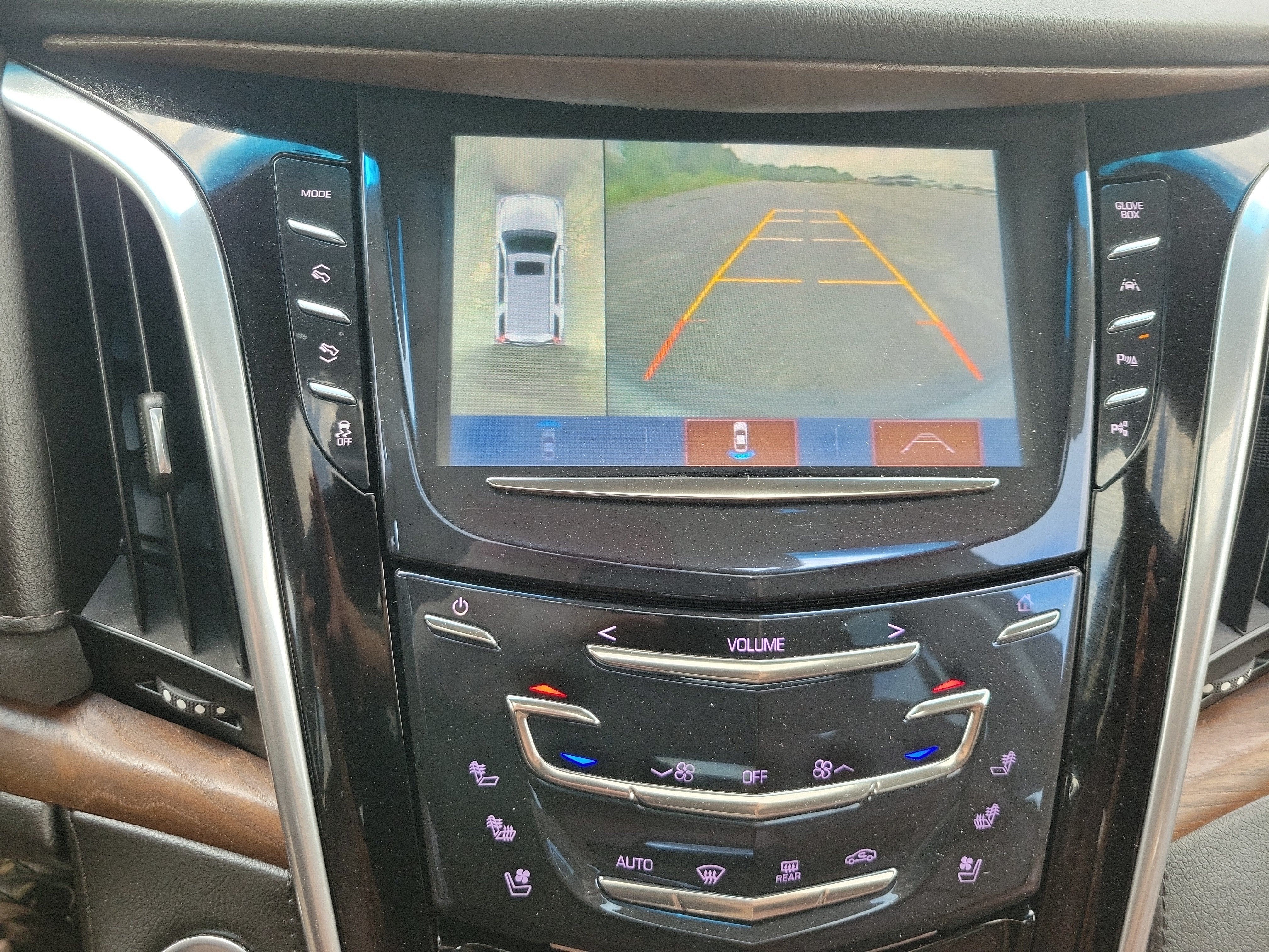 2018 Cadillac Escalade Luxury