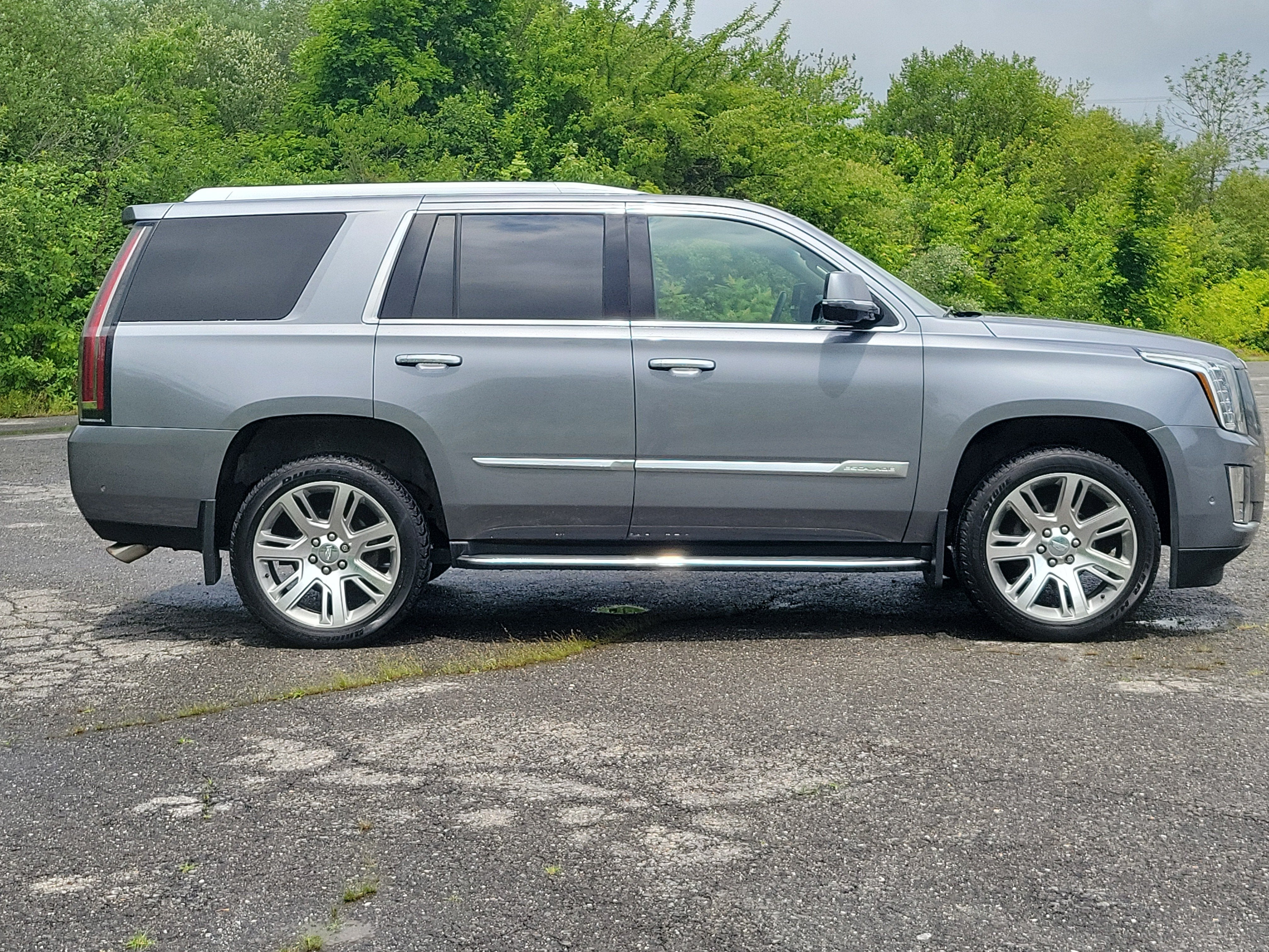 2018 Cadillac Escalade Luxury