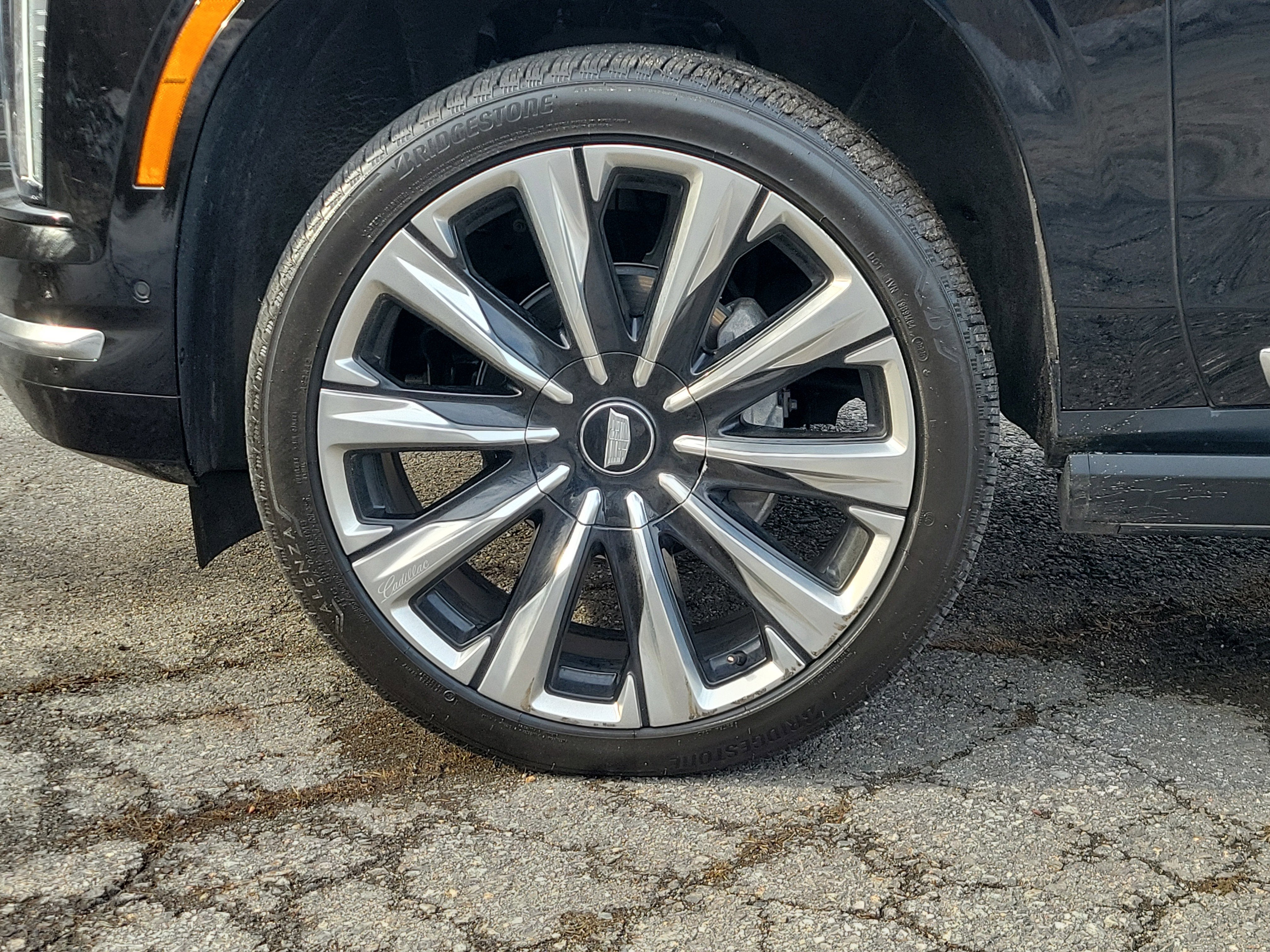 2025 Cadillac Escalade ESV Premium Luxury