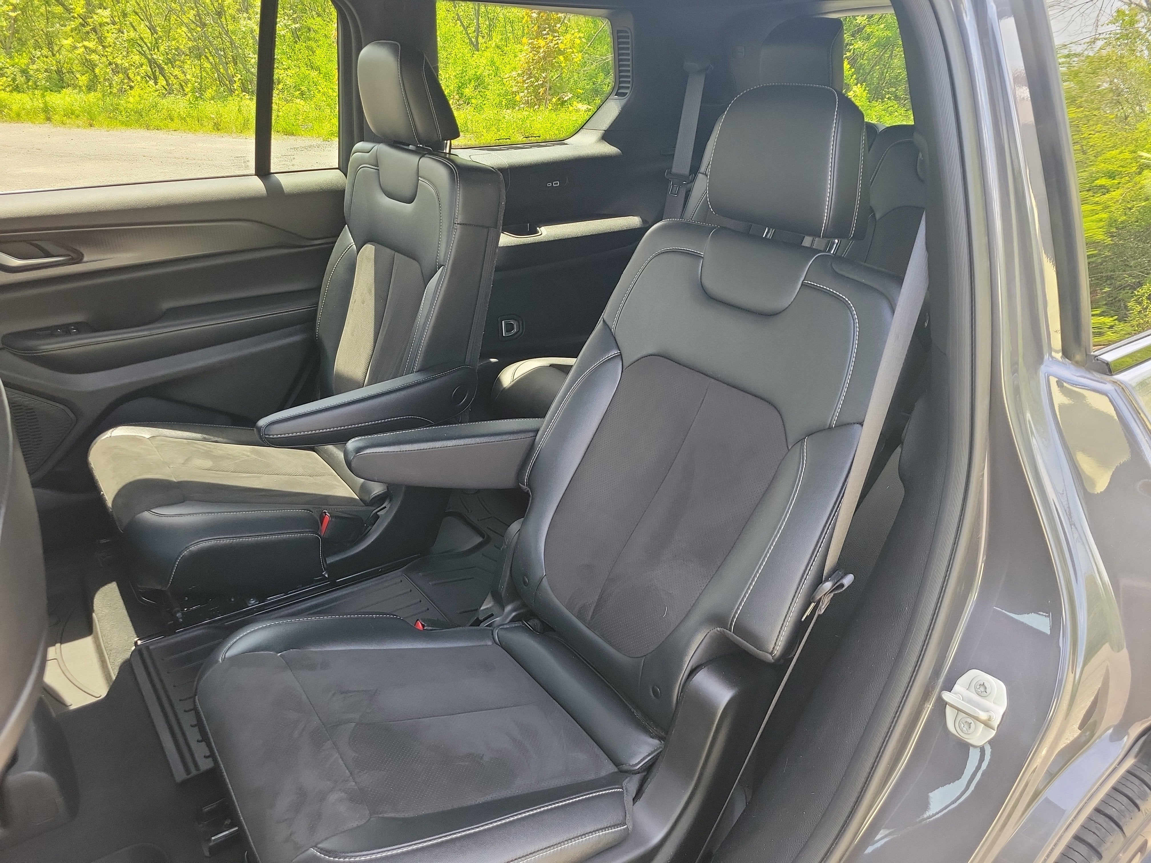 2023 Jeep Grand Cherokee L Altitude 4x4