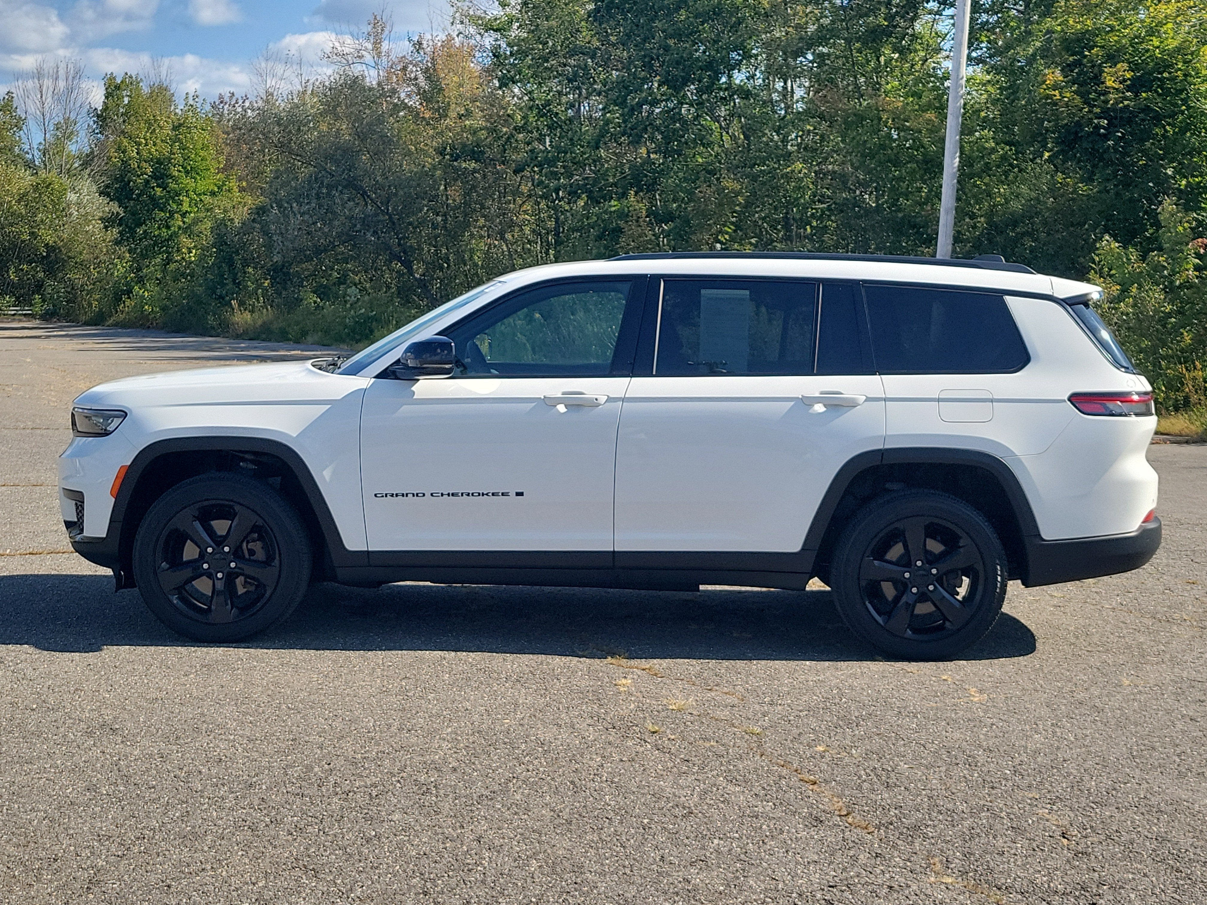 2023 Jeep Grand Cherokee L Altitude 4x4